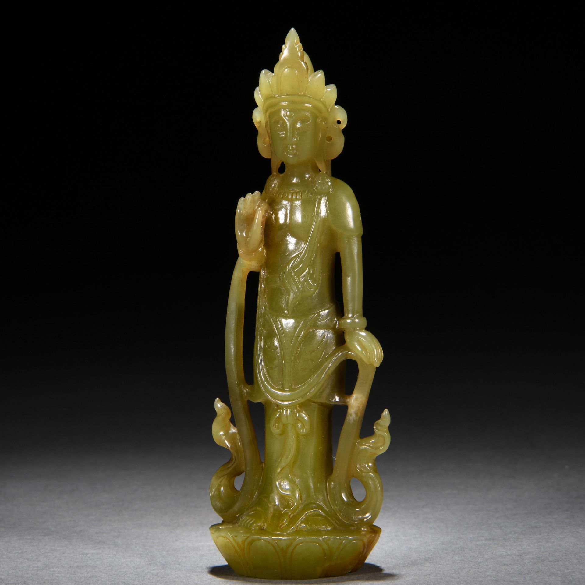 A Chinese Carved Jade Standing Guanyin - Image 2 of 7