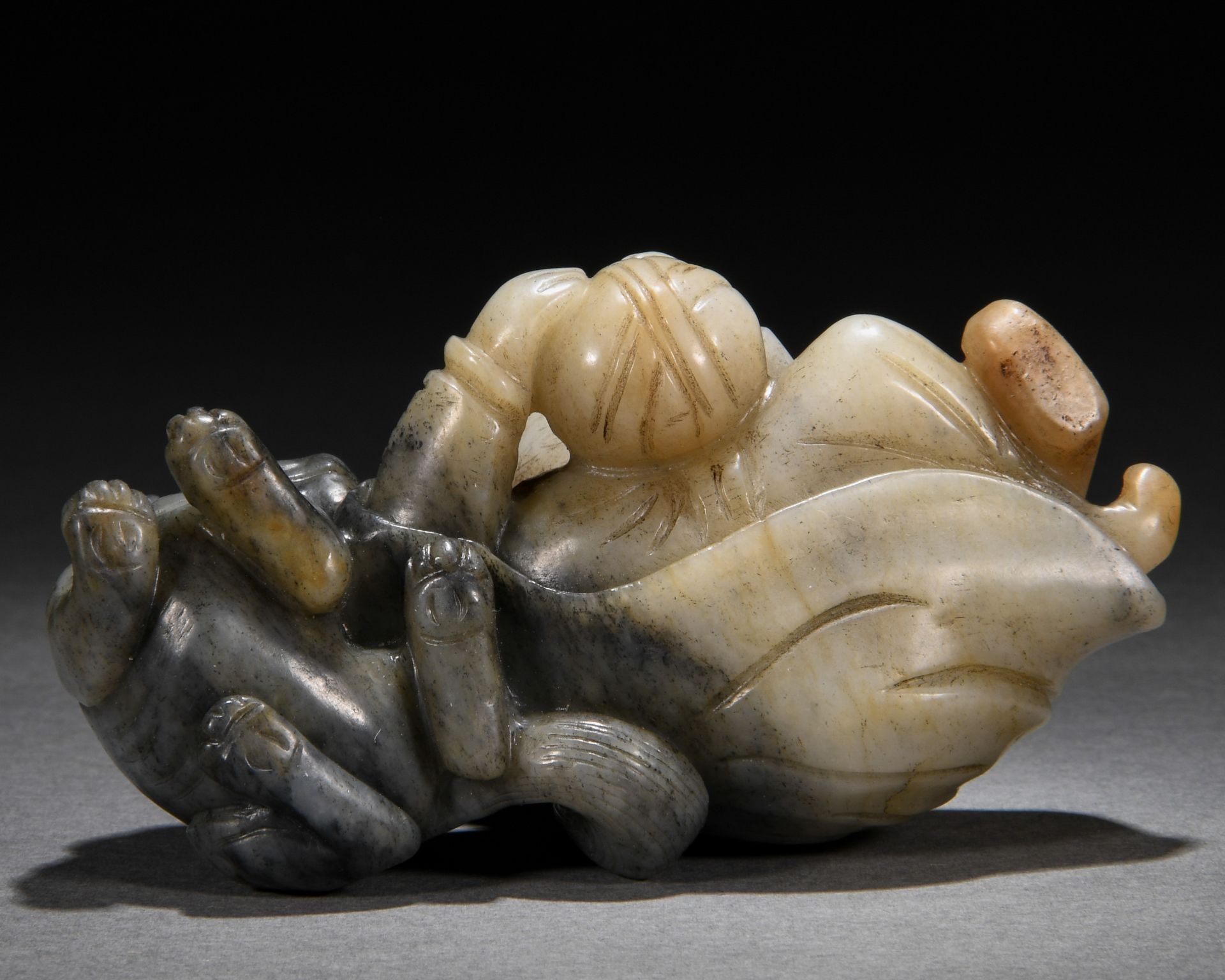 A Chinese Carved Jade Figure with Beast - Image 6 of 6