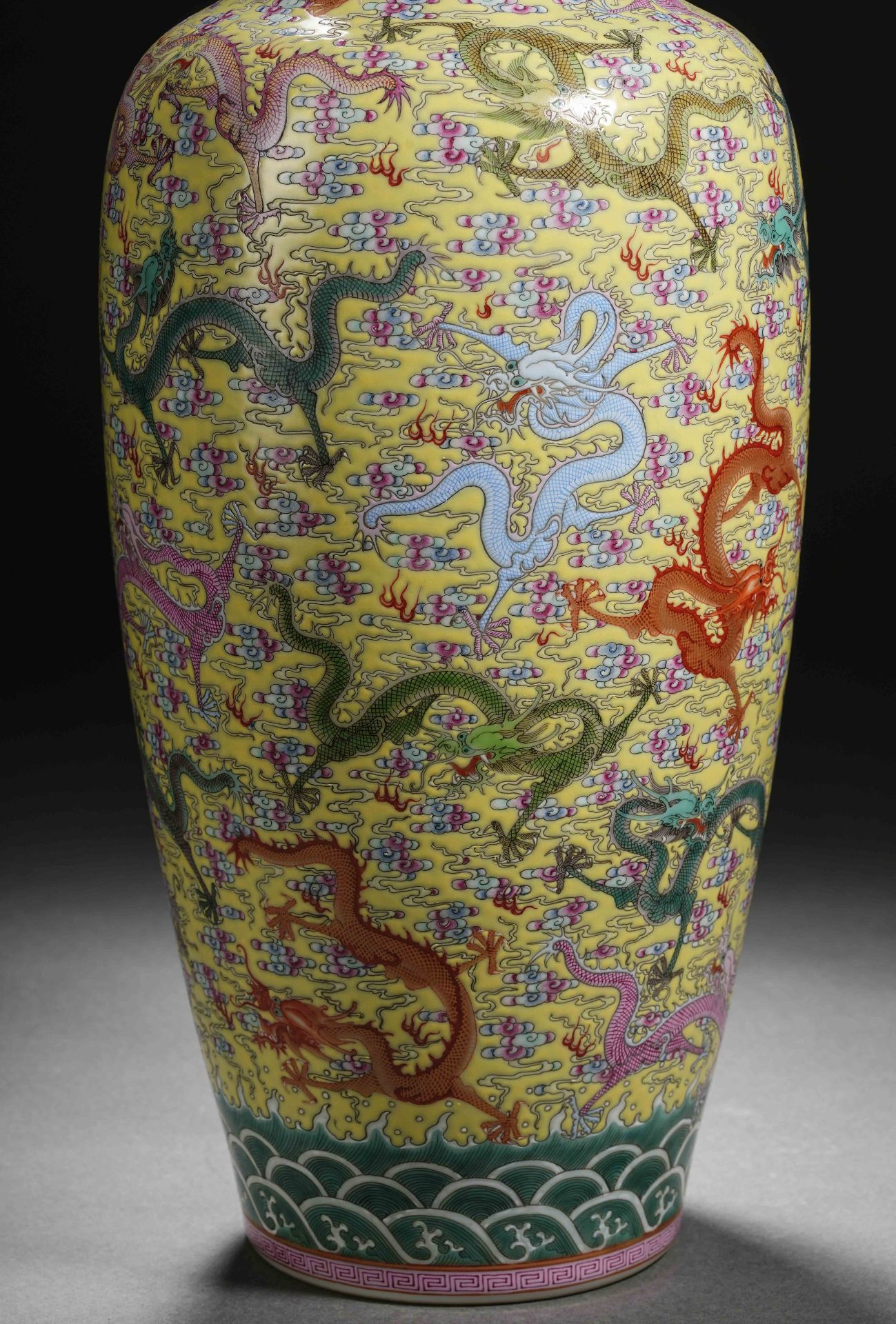 A Chinese Yellow Ground and Famille Rose Dragon Vase - Image 4 of 16