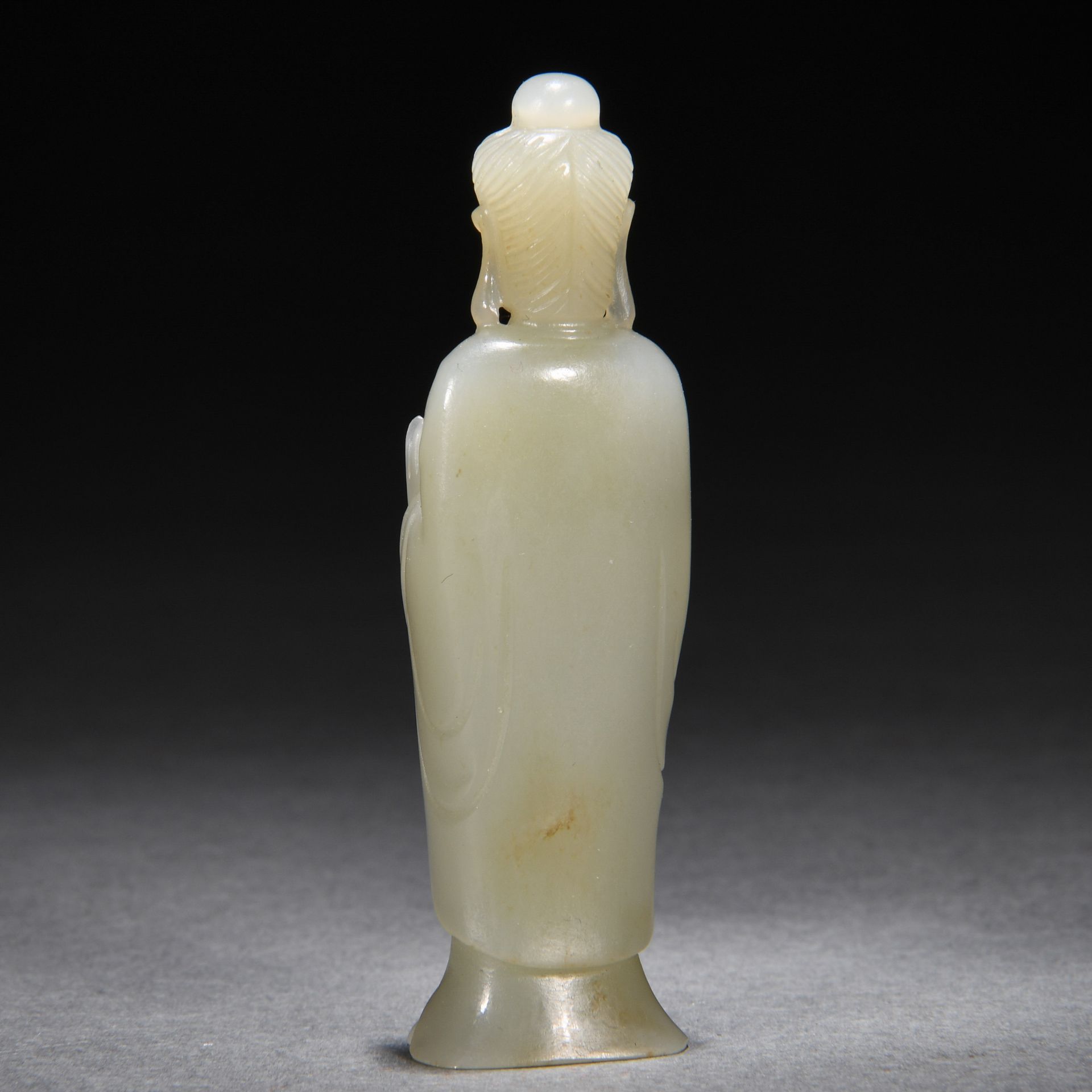 A Chinese Carved White Jade Standing Guanyin - Image 5 of 6
