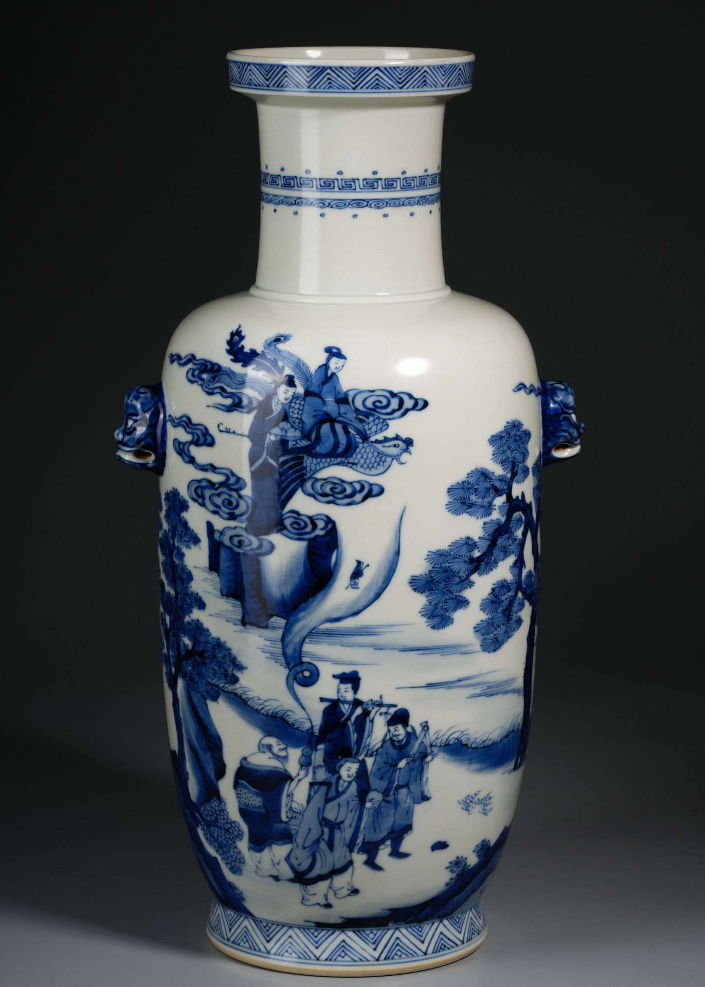 A Chinese Blue and White Figural Story Mallet Vase - Image 7 of 11
