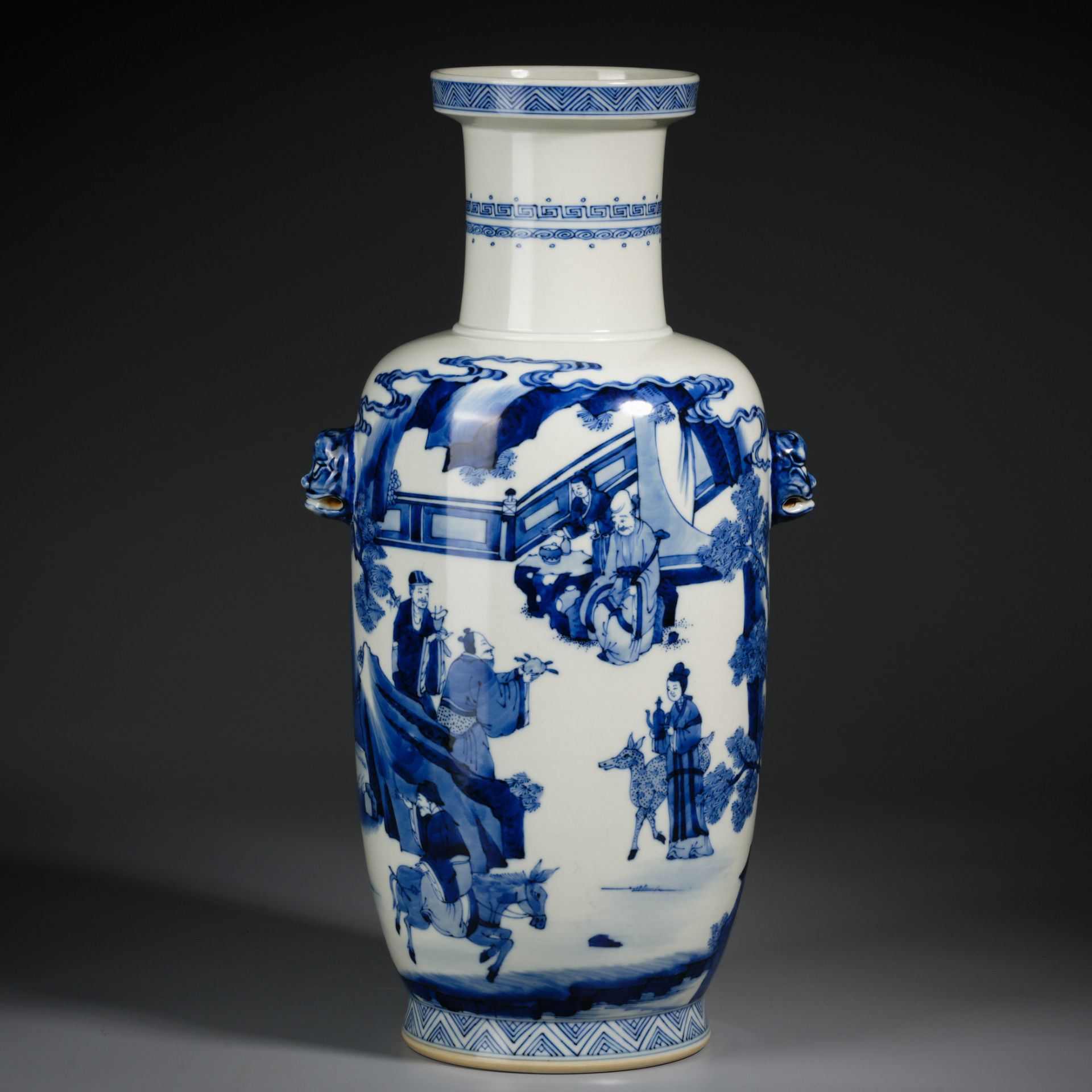A Chinese Blue and White Figural Story Mallet Vase - Image 2 of 11