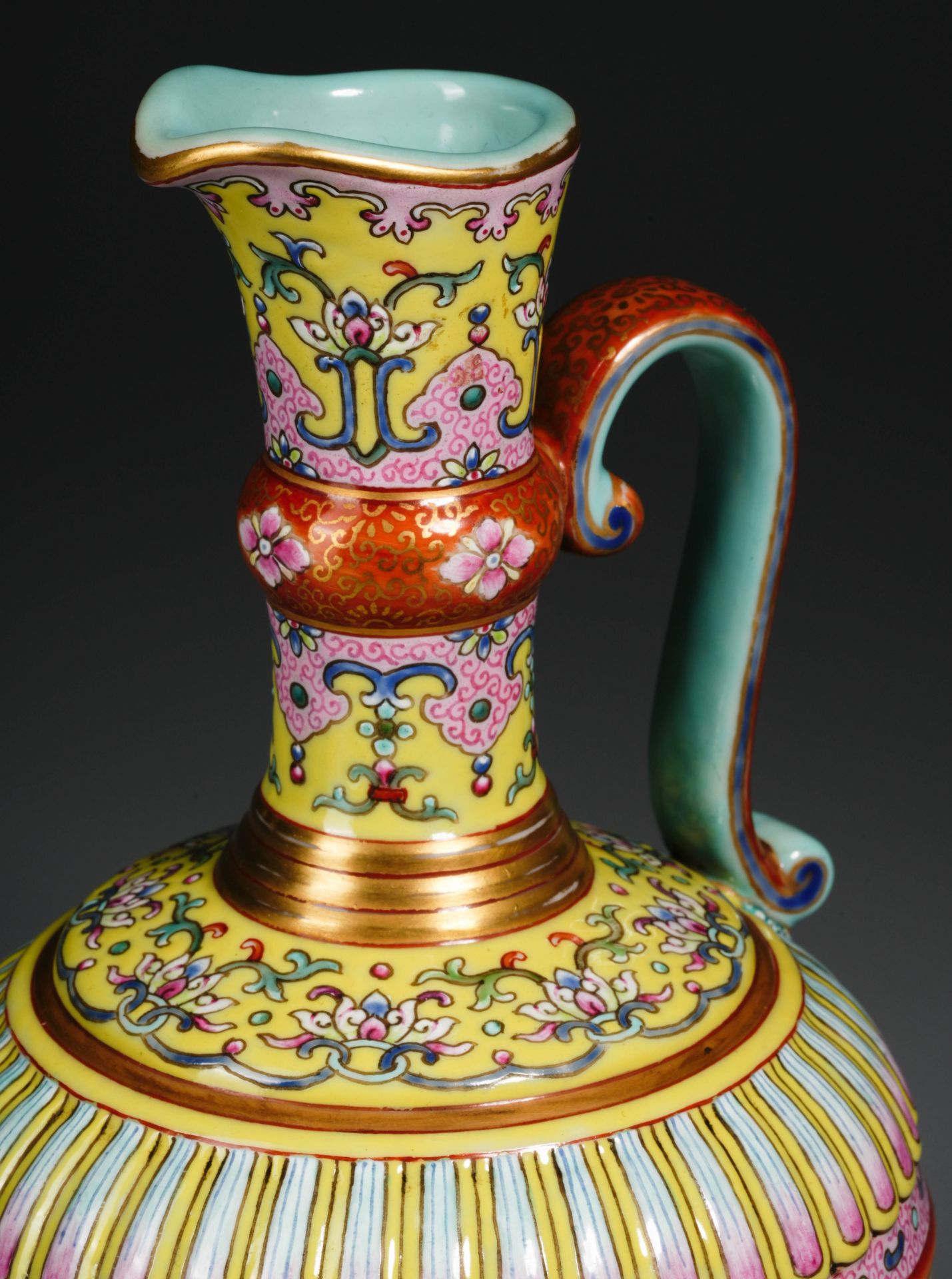 A Chinese Famille Rose Floral Scrolls Ewer - Image 3 of 9