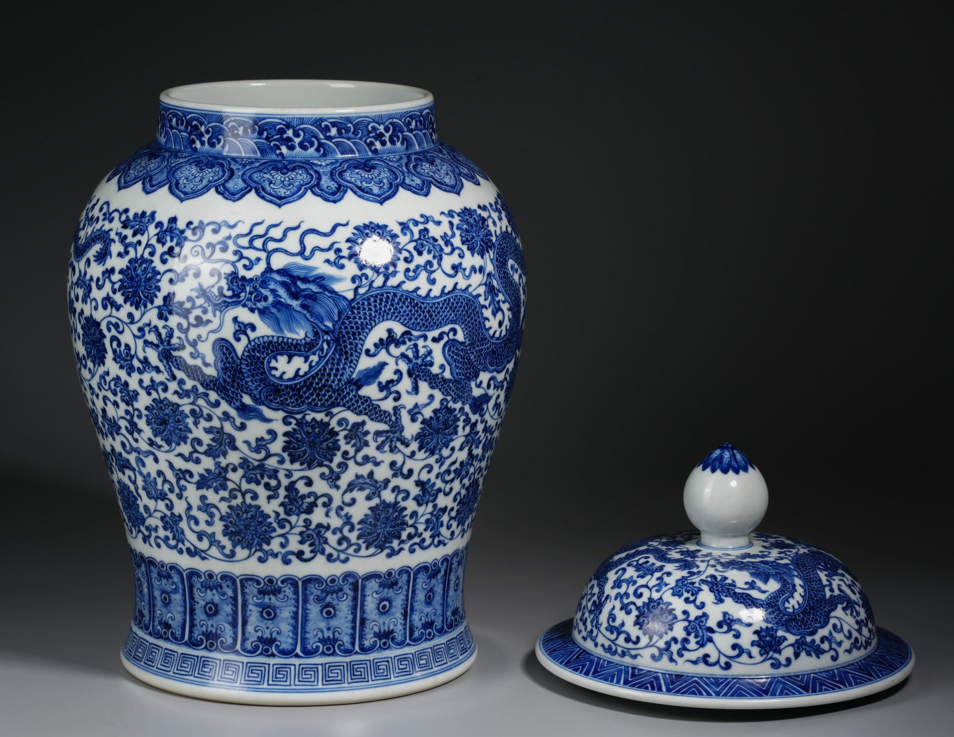 A Chinese Blue and White Dragon Jar with Cover - Image 2 of 11