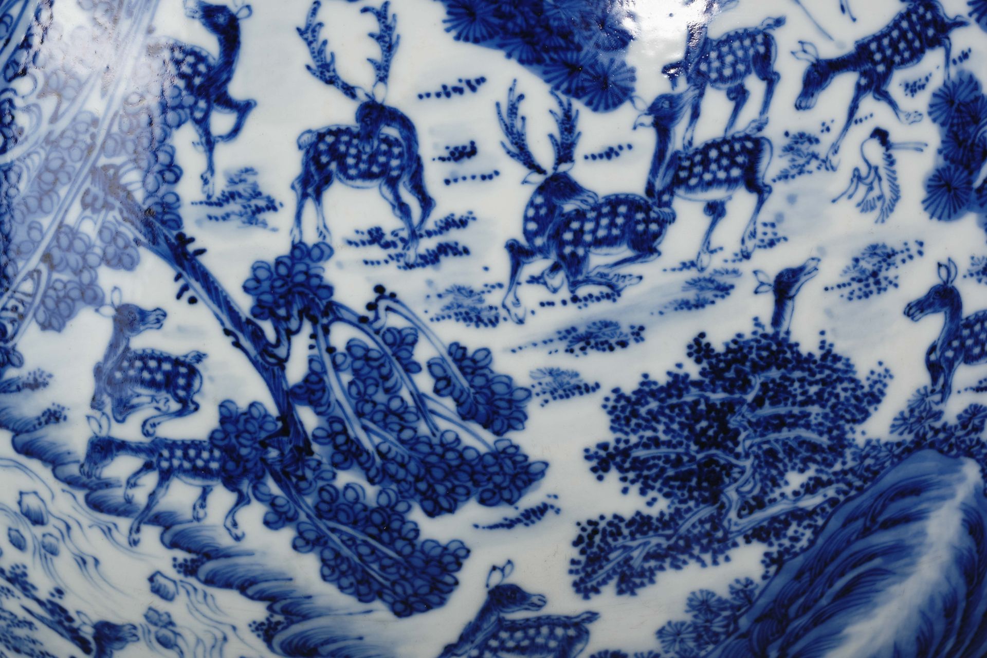 A Chinese Blue and White Hundred Deers Zun Vase - Image 9 of 14