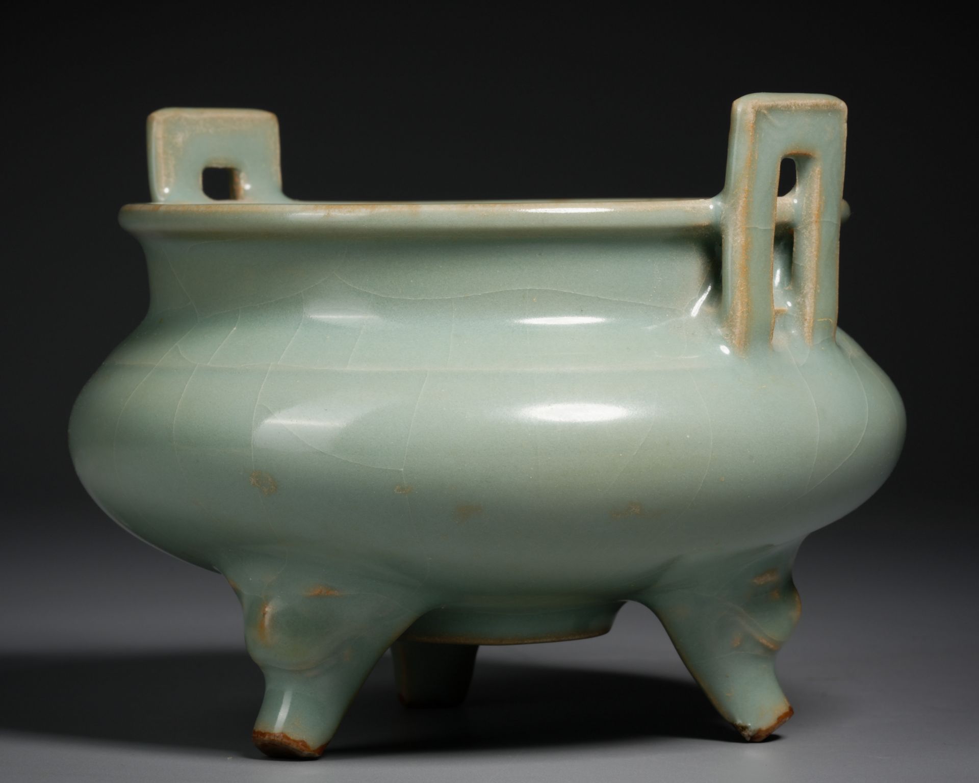 A Chinese Longquan Celadon Glaze Tripod Censer - Image 4 of 9