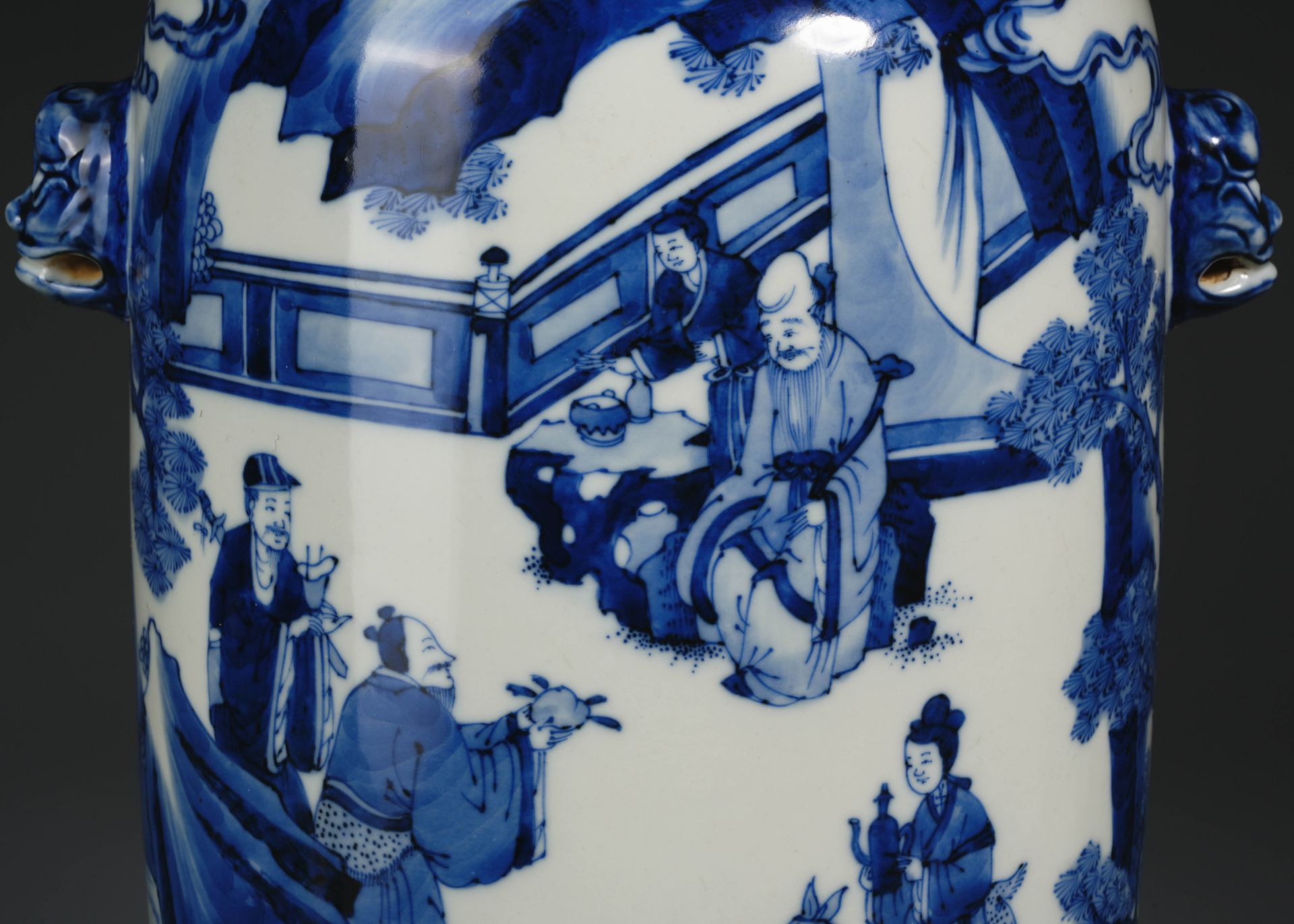 A Chinese Blue and White Figural Story Mallet Vase - Image 3 of 11