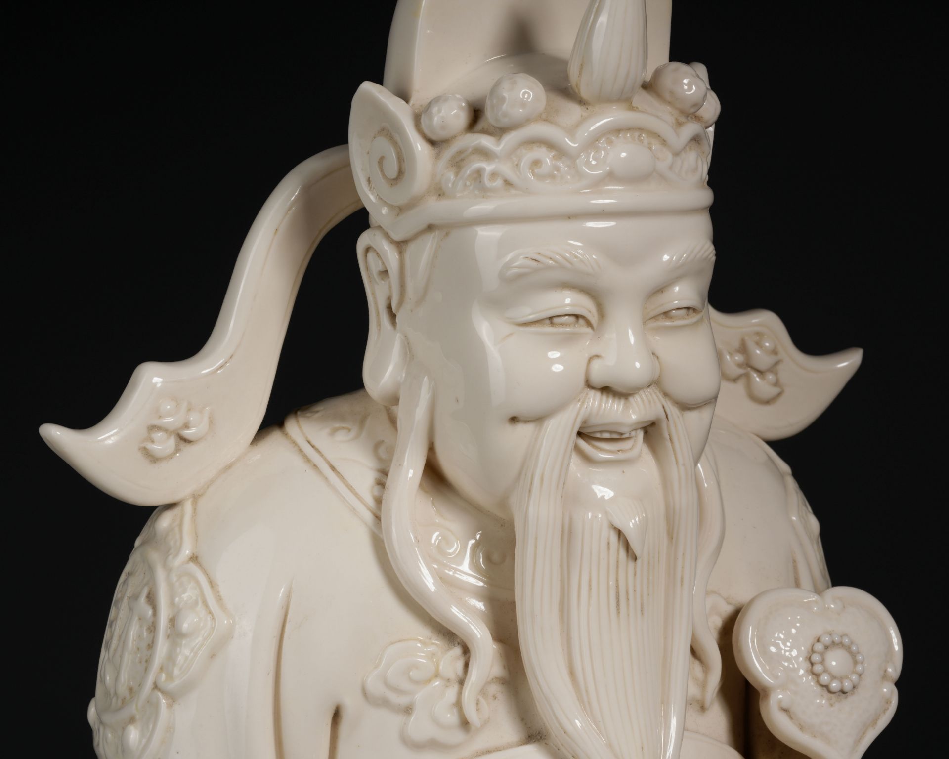 A Chinese Dehua Glaze God of Wealth - Image 7 of 13