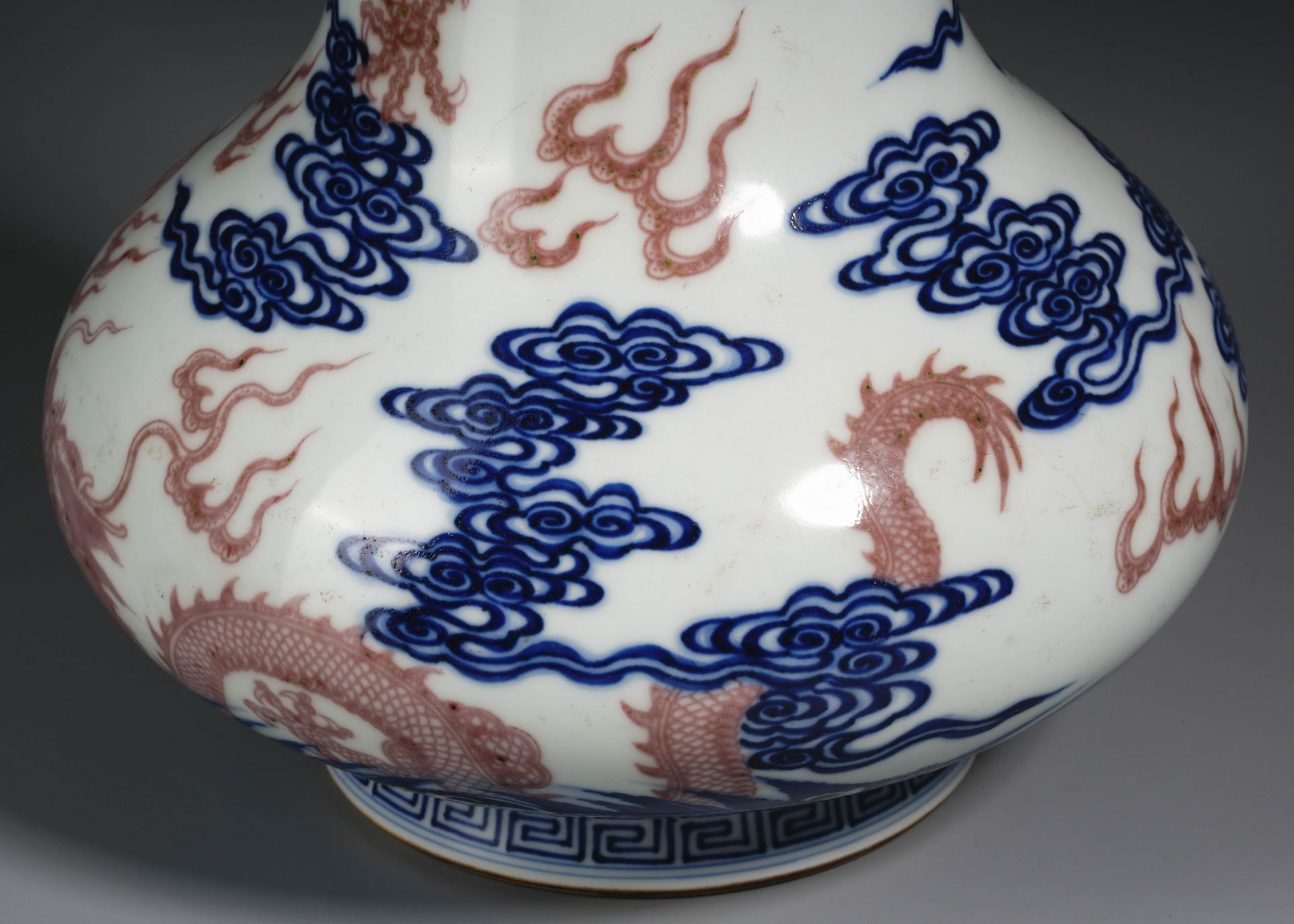 A Chinese Underglaze Blue and Copper Red Vase - Image 6 of 9