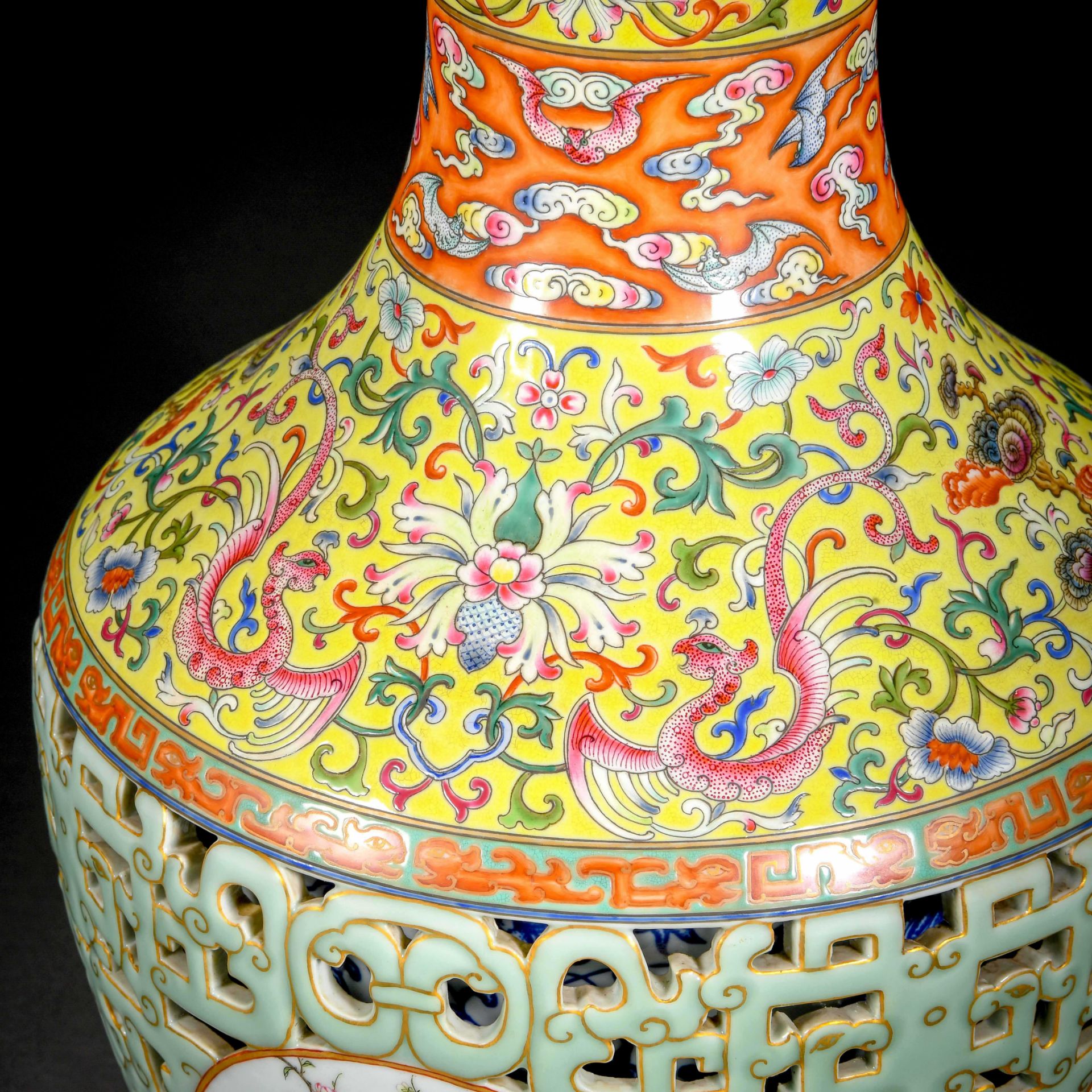 A Chinese Falangcai And Gilt Magpies On Plum Vase - Image 5 of 13