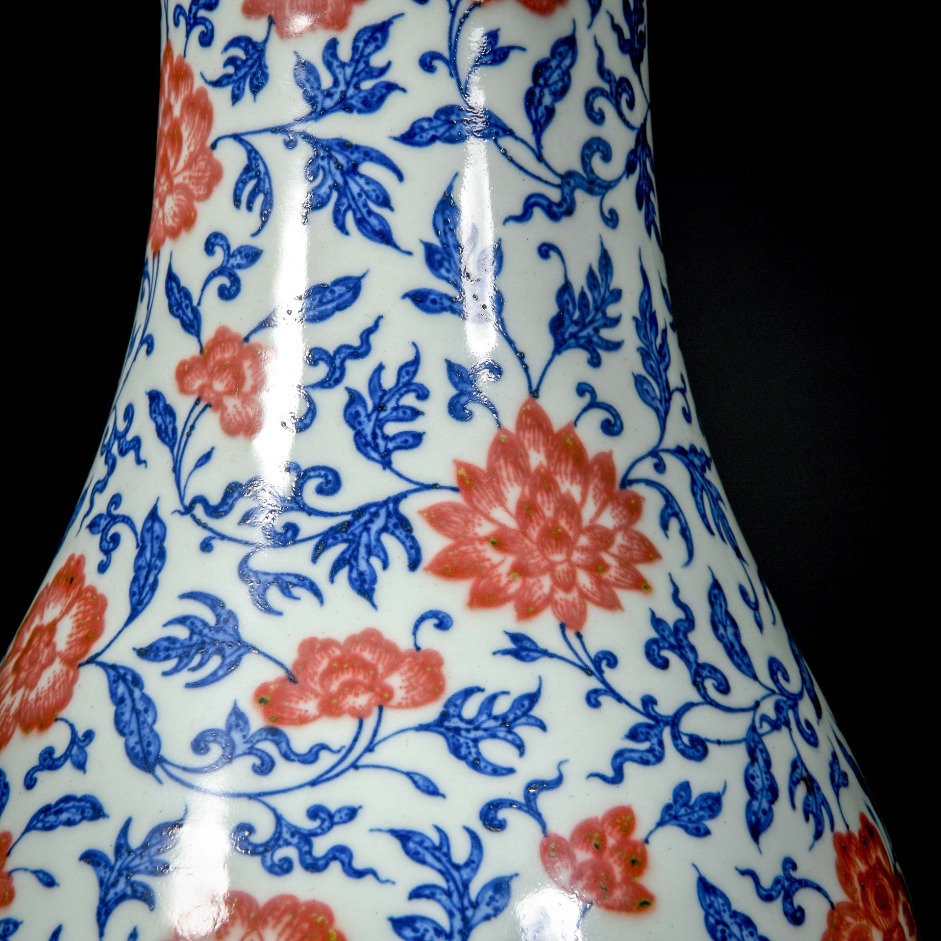 A Chinese Underglaze Blue And Copper Red Peony Vase - Image 8 of 11