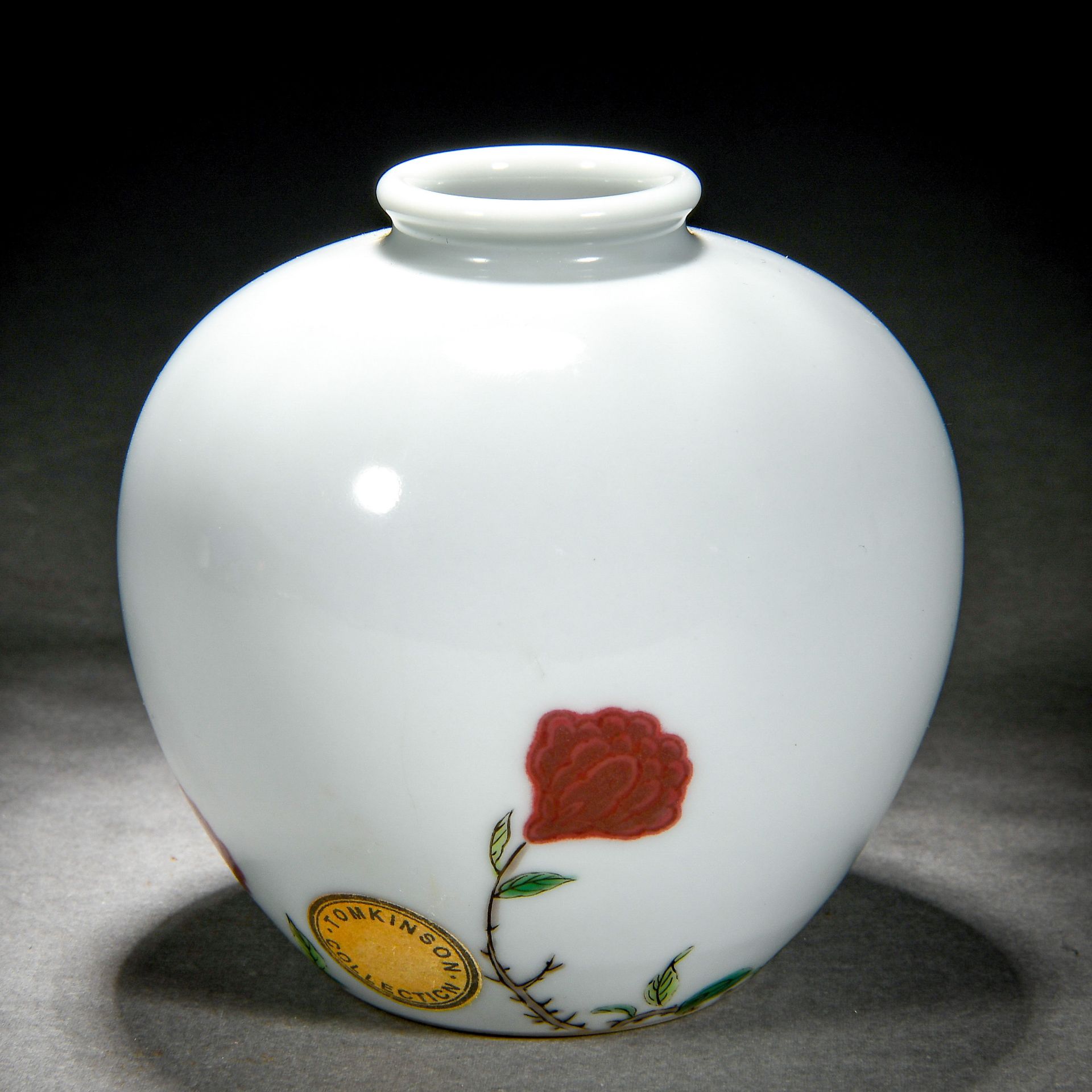 A Chinese Famille Verte Peony Zun Vase - Image 7 of 10
