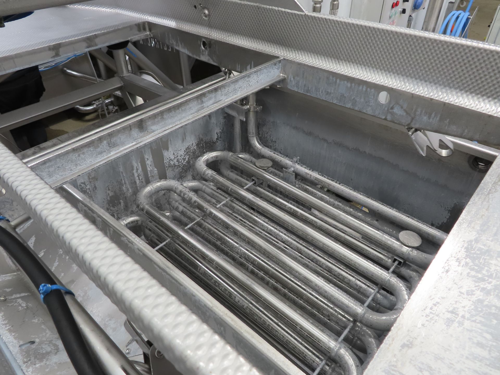 TRIPAX FLUME WASHER/CONVEYOR AND TANK. - Image 6 of 8