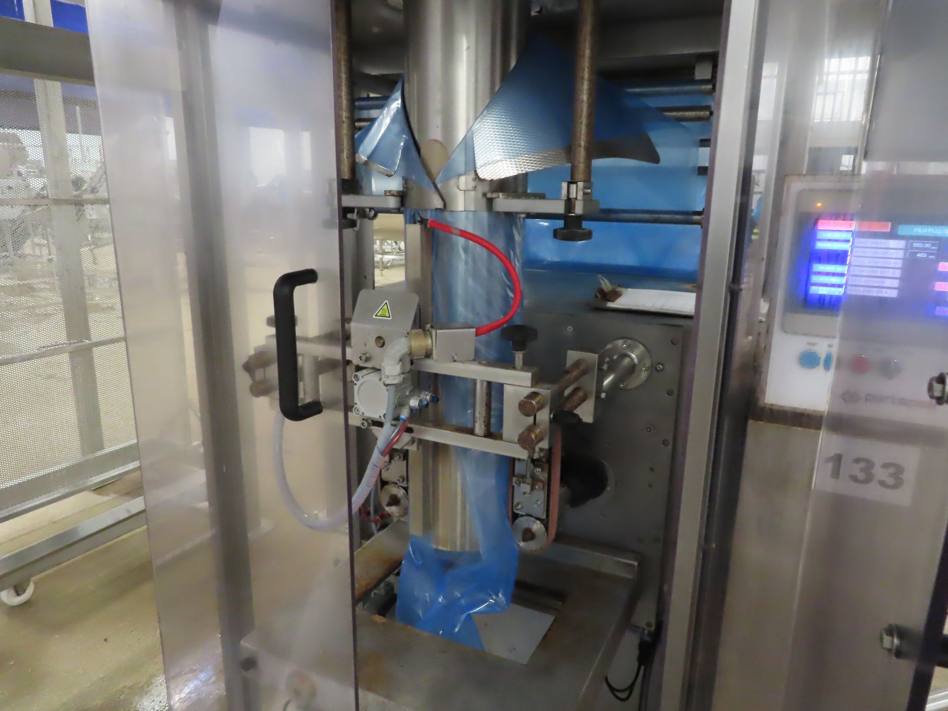 SANIDACRE VERTICAL FORM FILL AND SEAL MACHINE. - Image 2 of 2