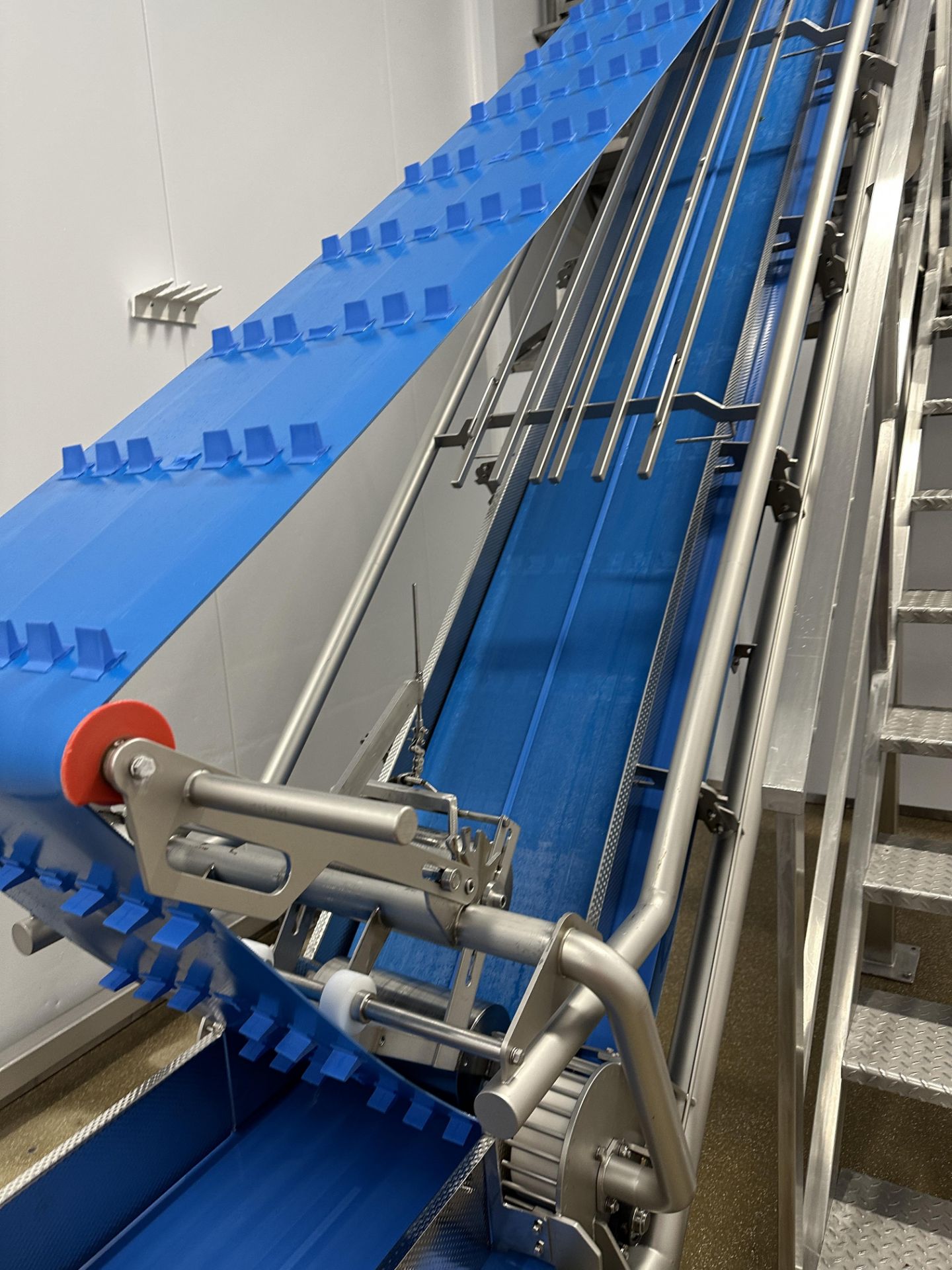 FELTRACON ELEVATED CONVEYOR. - Image 2 of 7