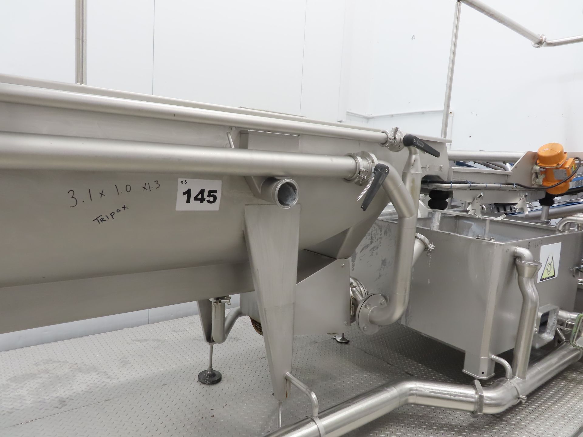 TRIPAX FLUME WASHER/CONVEYOR AND TANK. - Image 2 of 8