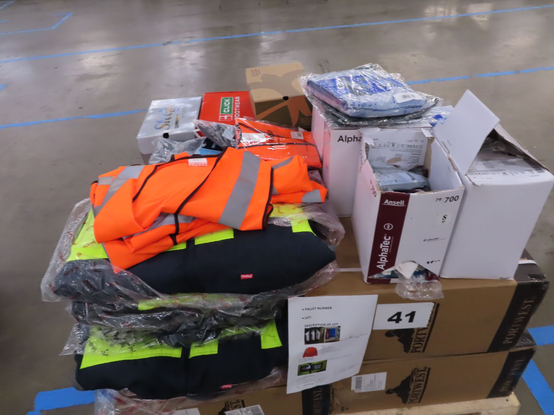 PALLET OF VARIOUS PPE ITEMS.
