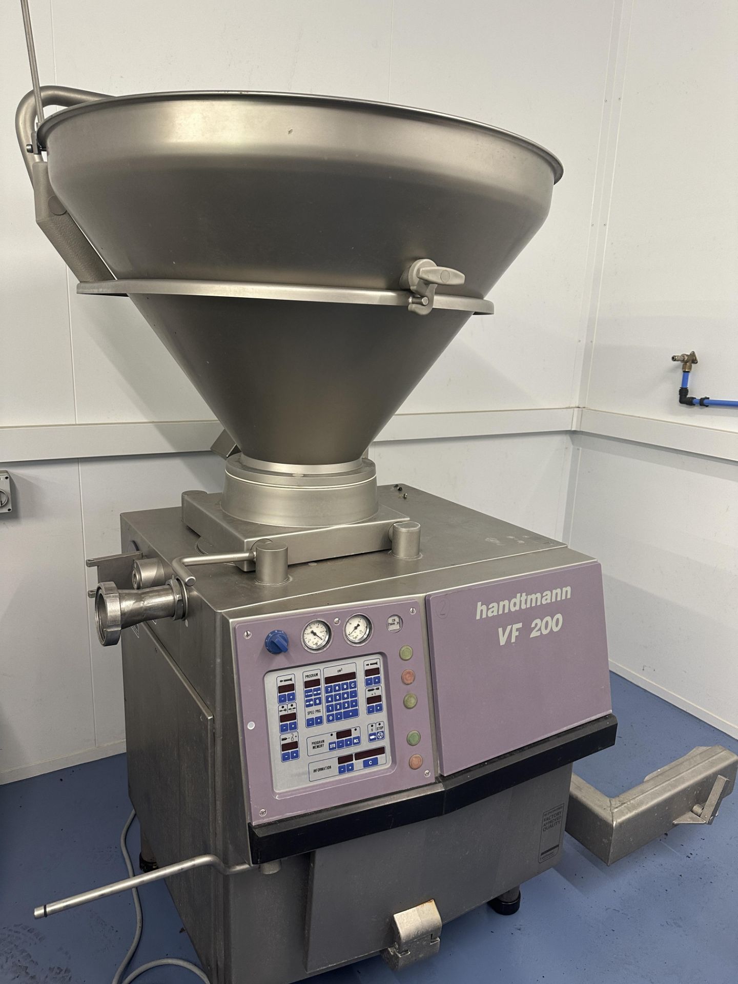 HANDTMANN VF200 VACUUM FILLER. - Image 3 of 3