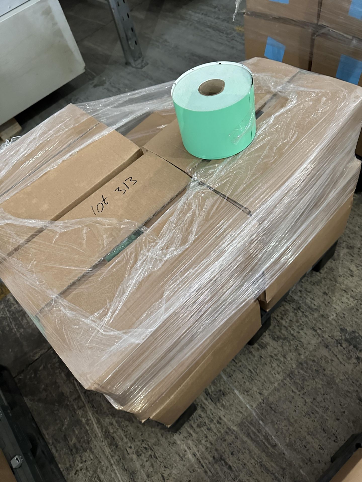 11 X BOXES OF GREEN SUPPLIER TAGS. - Image 2 of 2