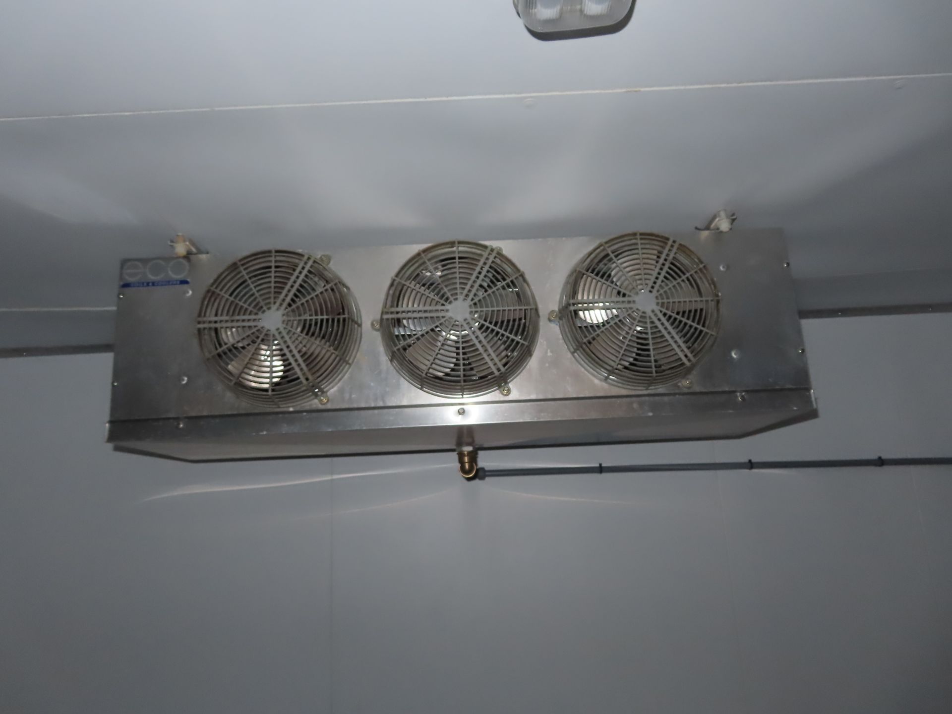 COLD ROOM WITH EVAPORATOR + DANFOSS COMPRESSOR. - Image 3 of 4