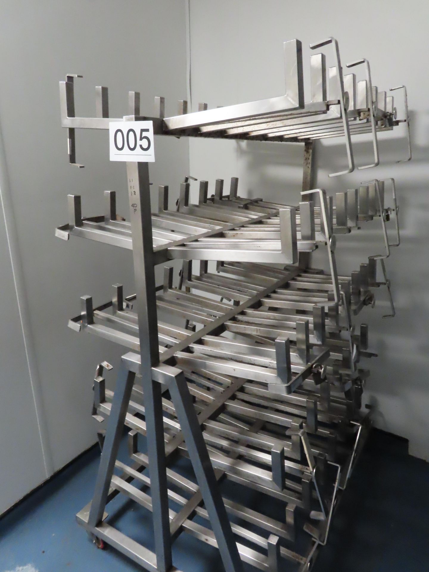 DOUBLE SIDED S/S BOOT RACKS.