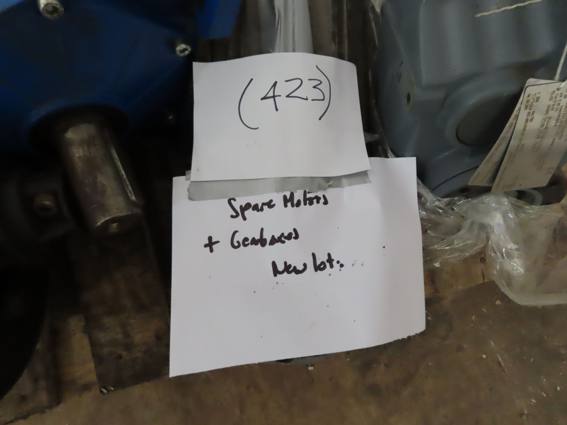 2 X PALLETS OF MOTOR AND GEARBOXES. - Image 3 of 3