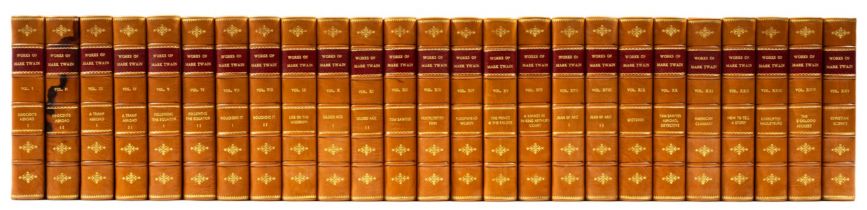 [Clemens (Samuel Langhorne)] " Mark Twain". The Writings, 25 vol., "Hillcrest Edition", New York …