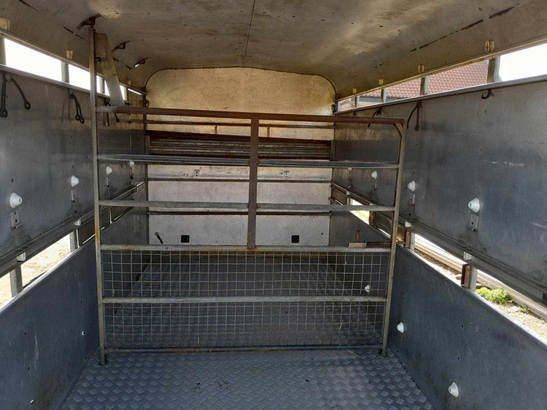 Ifor Williams 12' twin axle livestock trailer with internal cattle gate. Fitted for decks, with ramp - Image 2 of 9