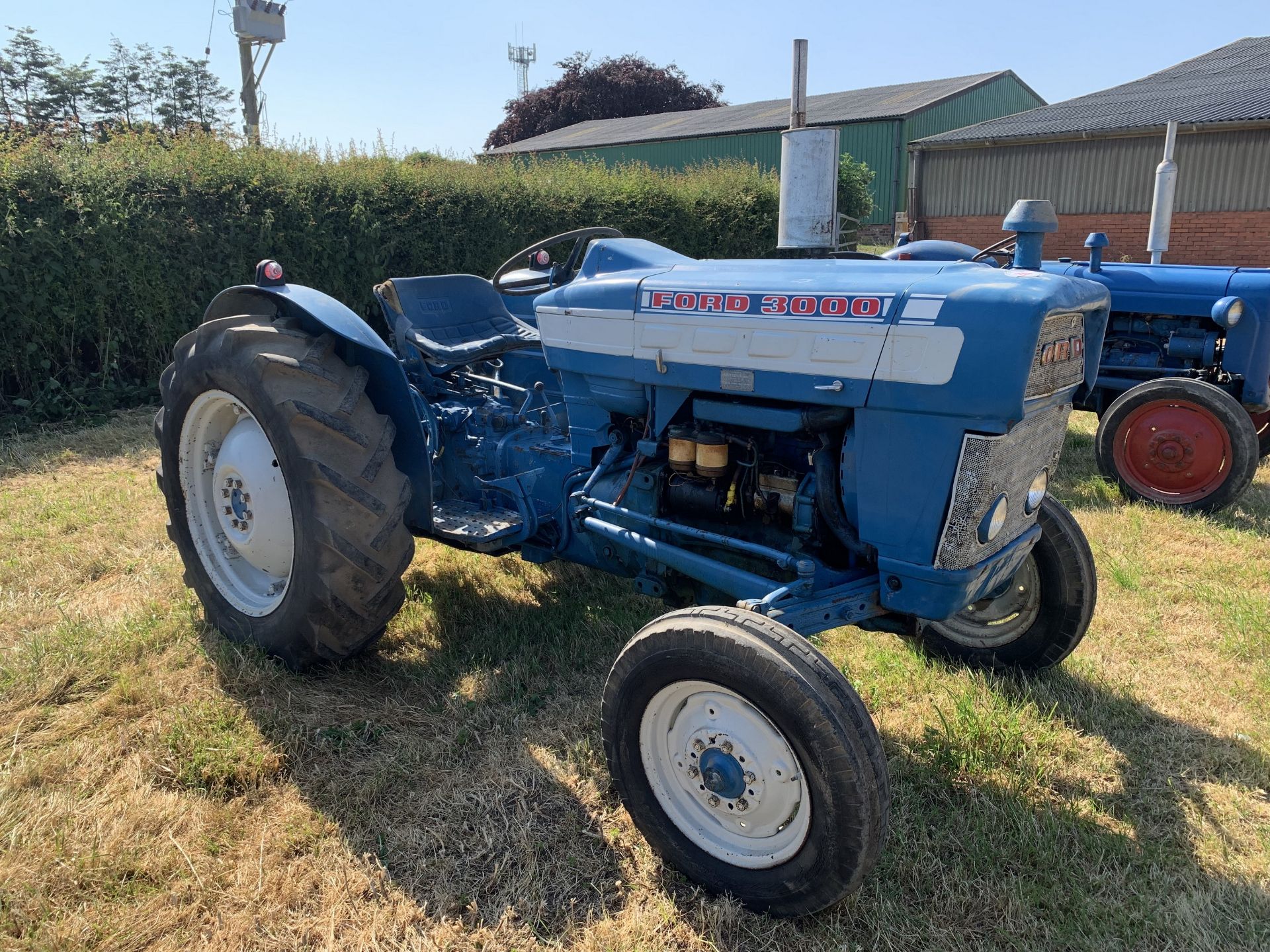 NO VAT Ford 3000 tractor, 5157 hours - Image 4 of 4