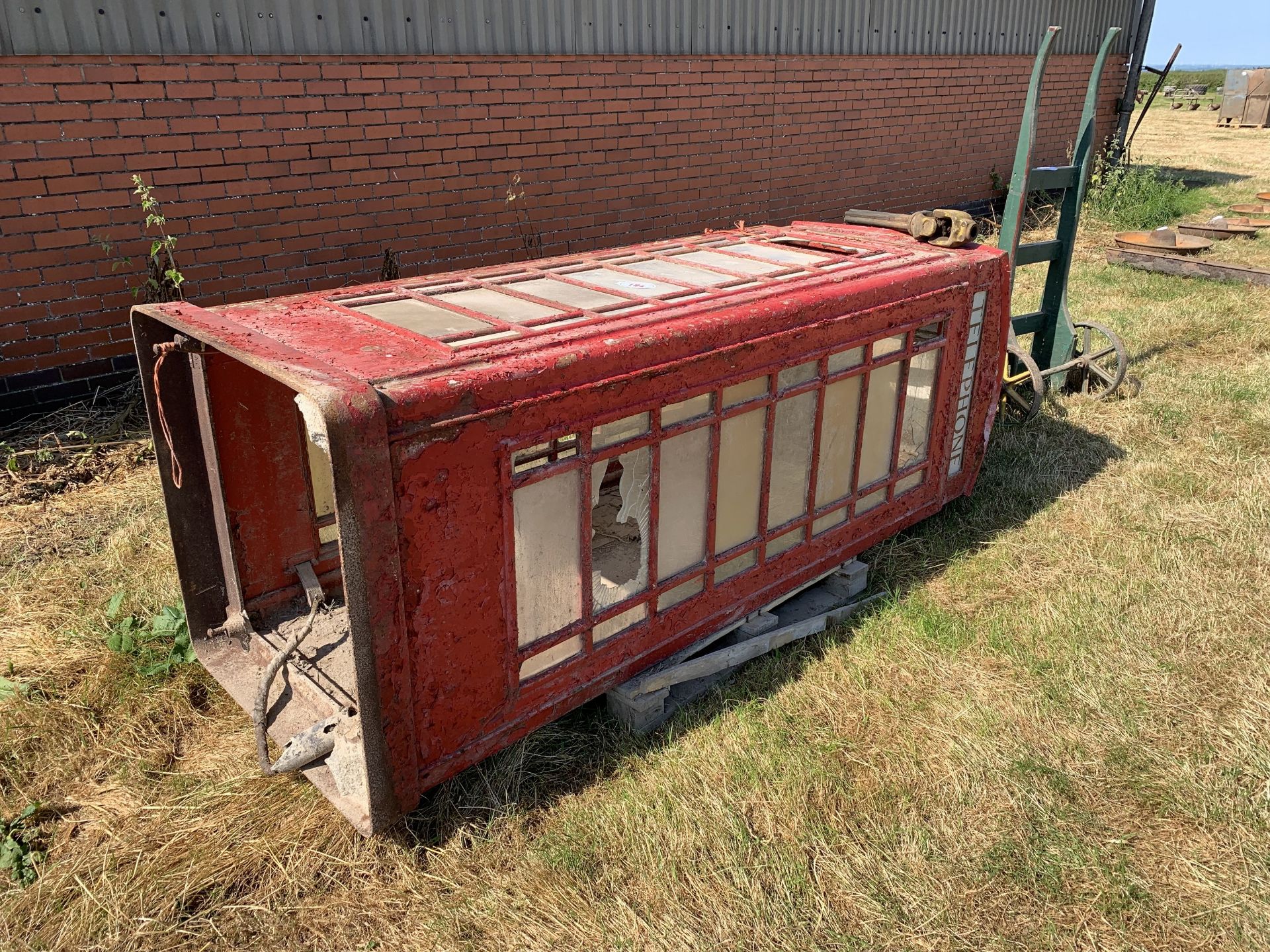 NO VAT Telephone box