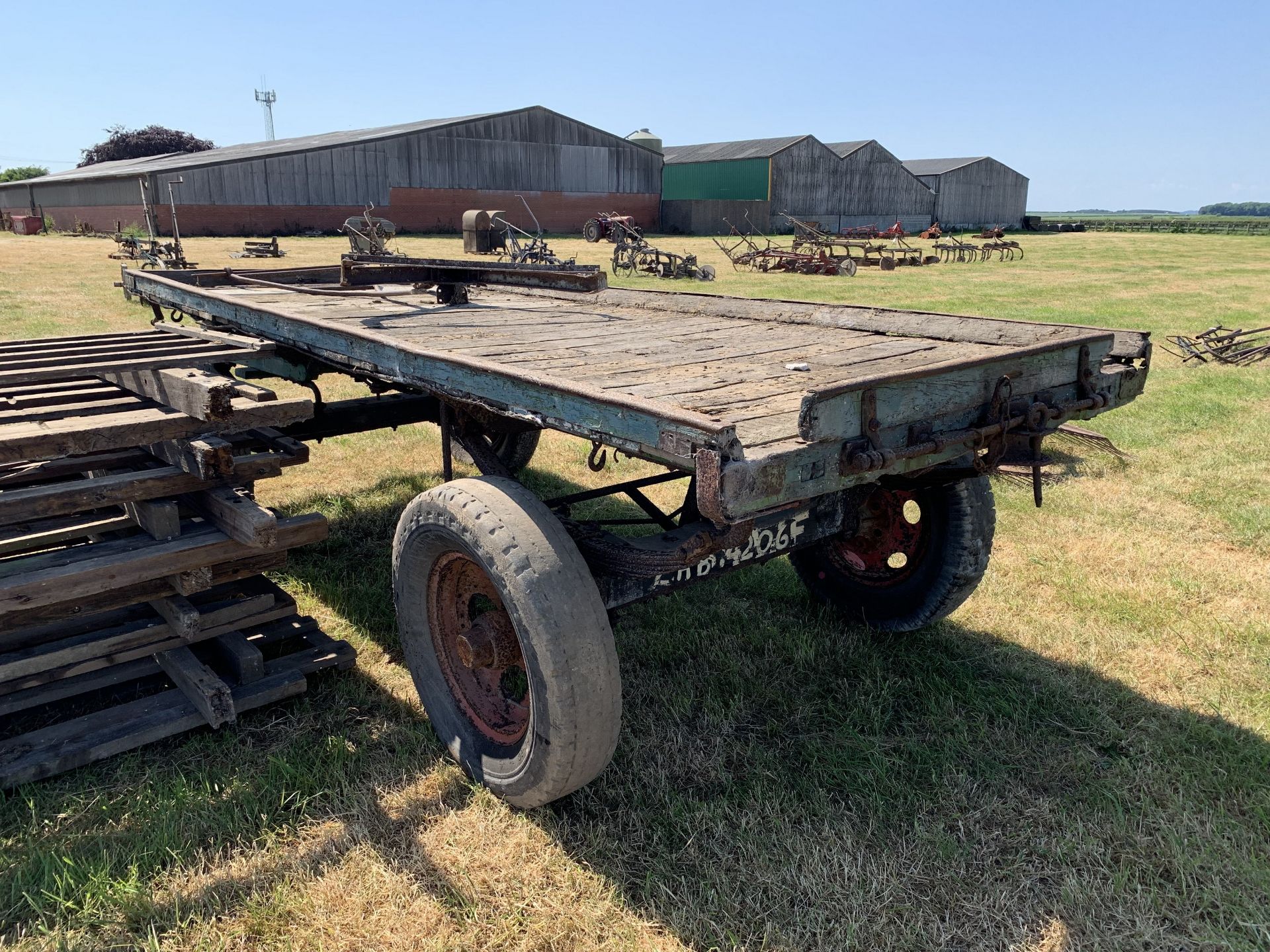 NO VAT Flat bed trailer on rully & gormers - Image 3 of 4