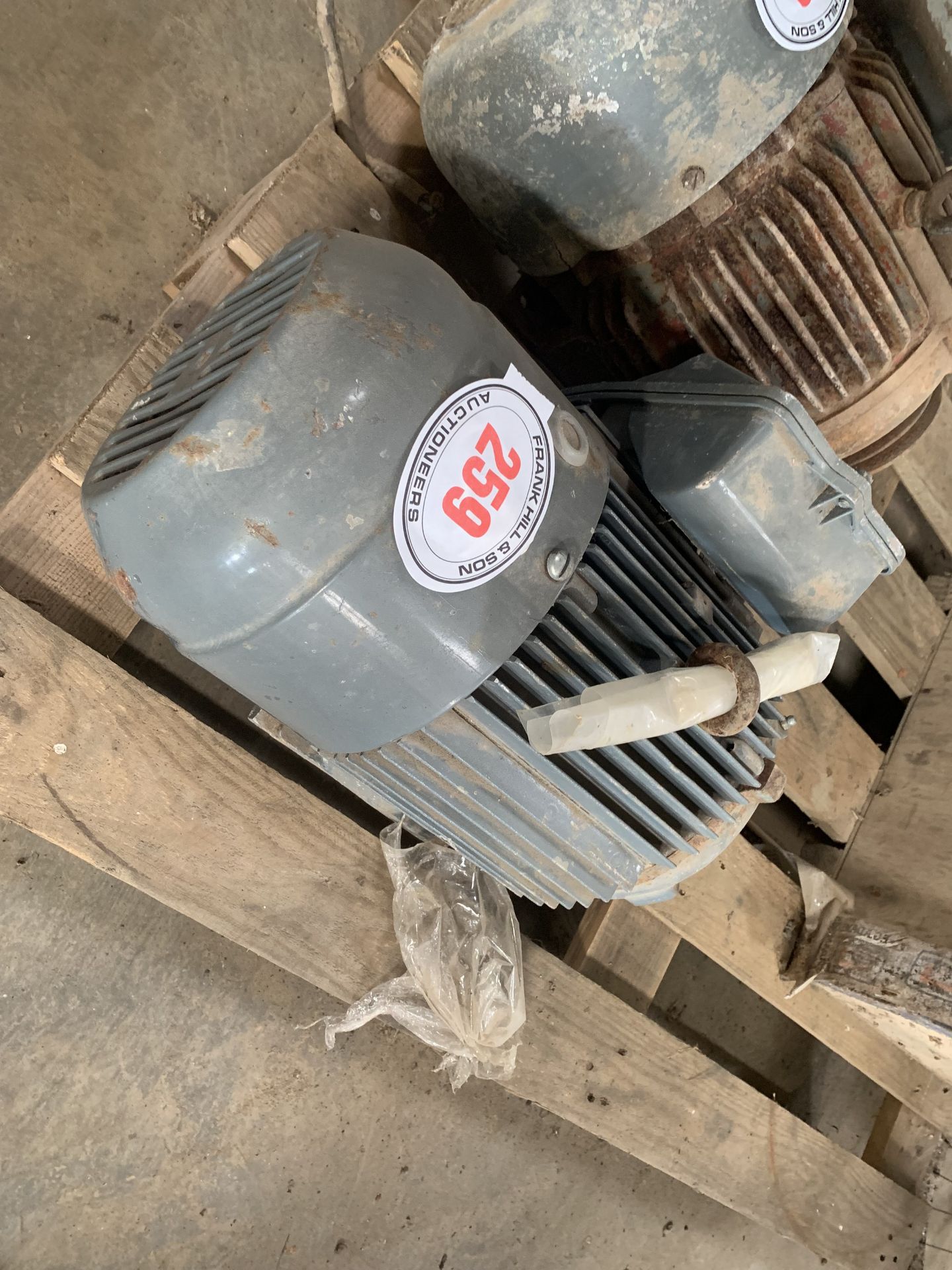 NO VAT Electric motor, as new