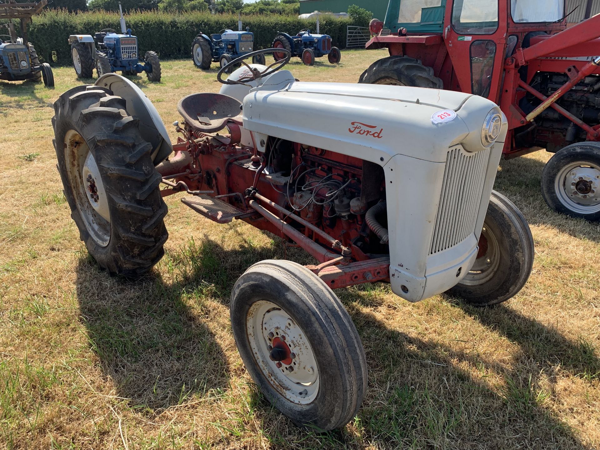 NO VAT Ford Ferguson tractor - Image 4 of 4