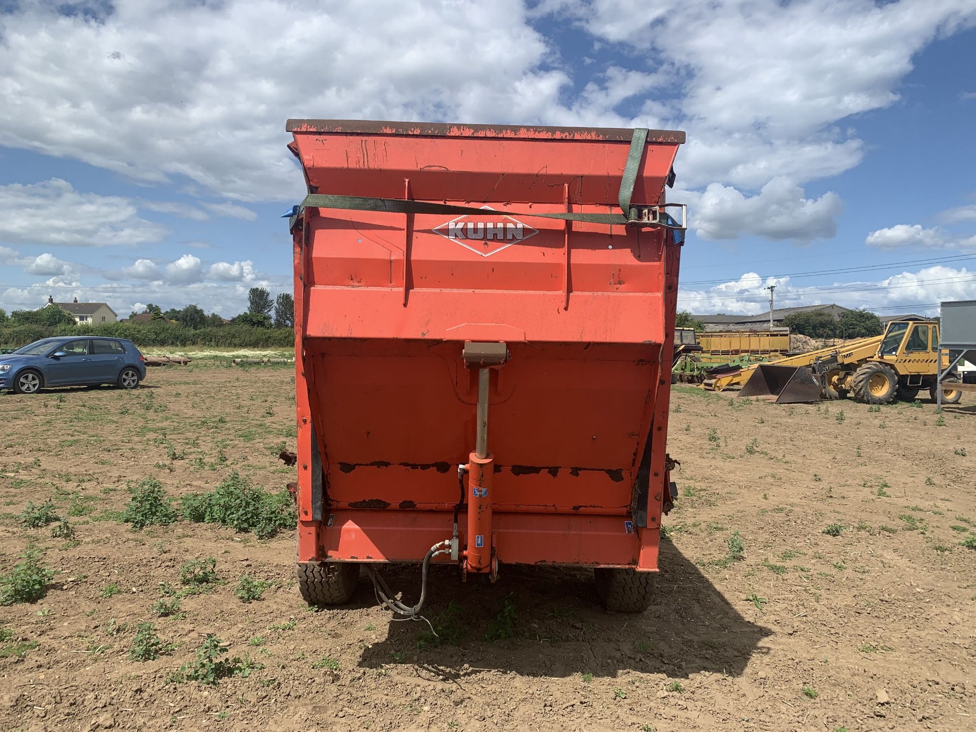 NO VAT Kuhn 5060 straw blower - Image 5 of 6