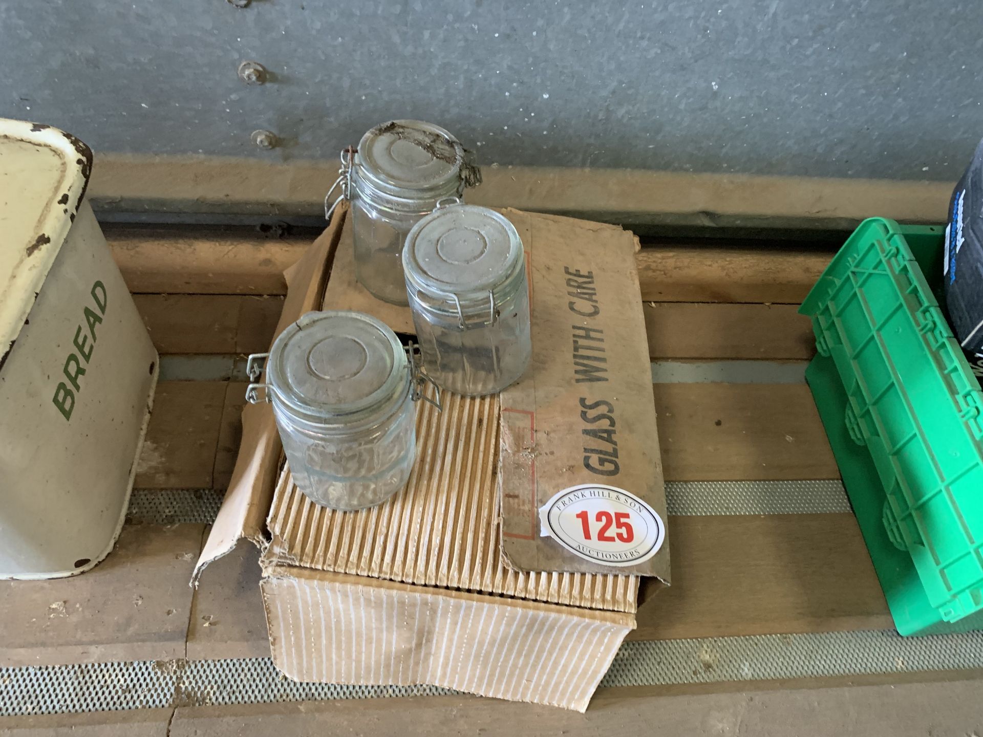 NO VAT Box of kilner jars