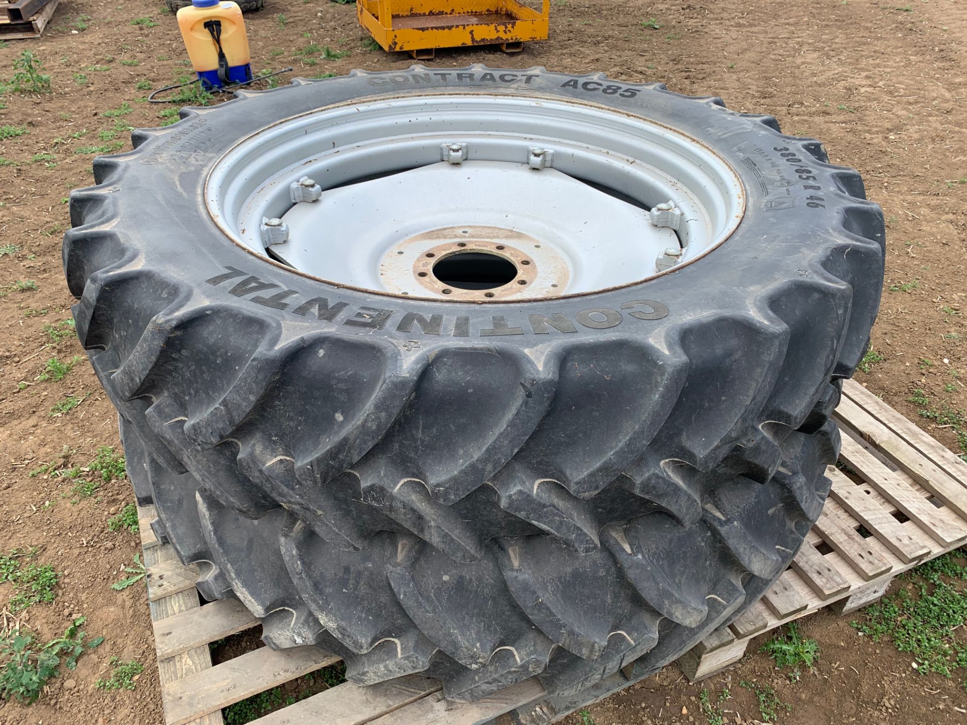 4 row crop wheels & tyres 380/85R30 & 380/85R46