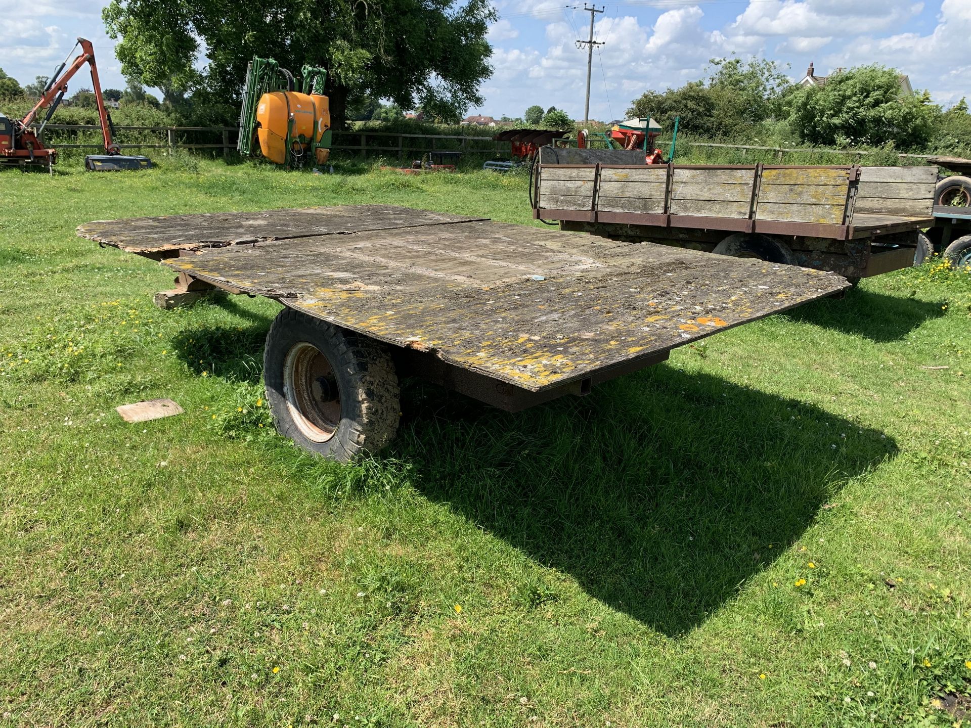 Flat trailer - Image 2 of 2