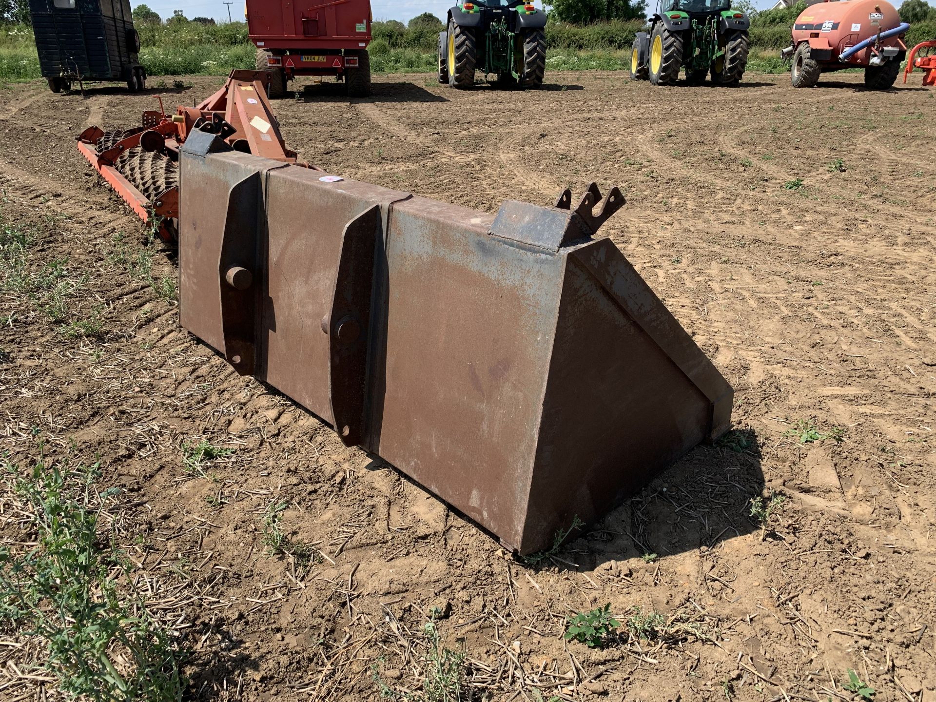 Forklift bucket - Image 2 of 2