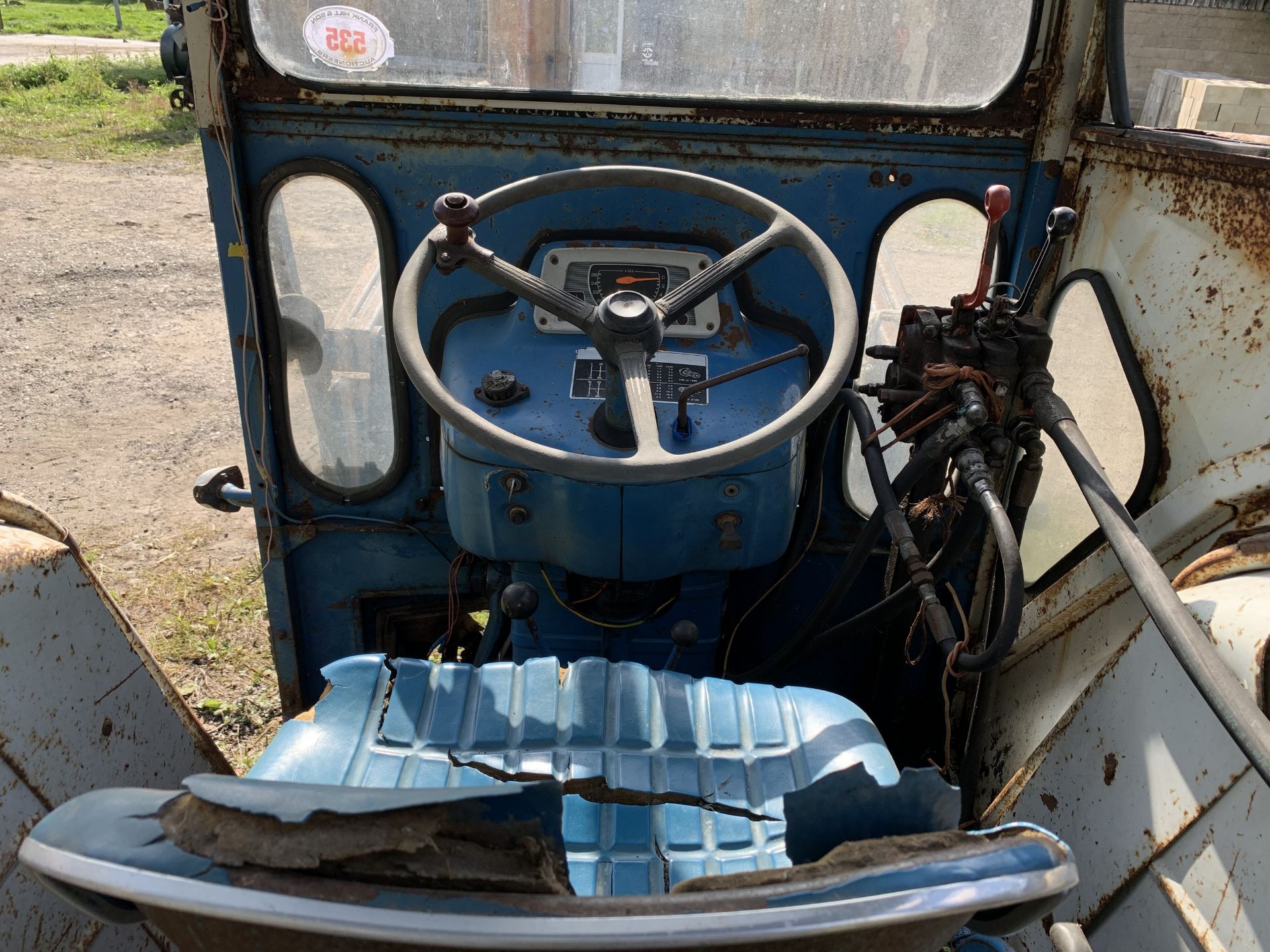 1970 Ford 4000 tractor, UAJ 730J 1970 Ford 4000 tractor with front loader, UAJ 730J, 5288 hours, - Image 3 of 8