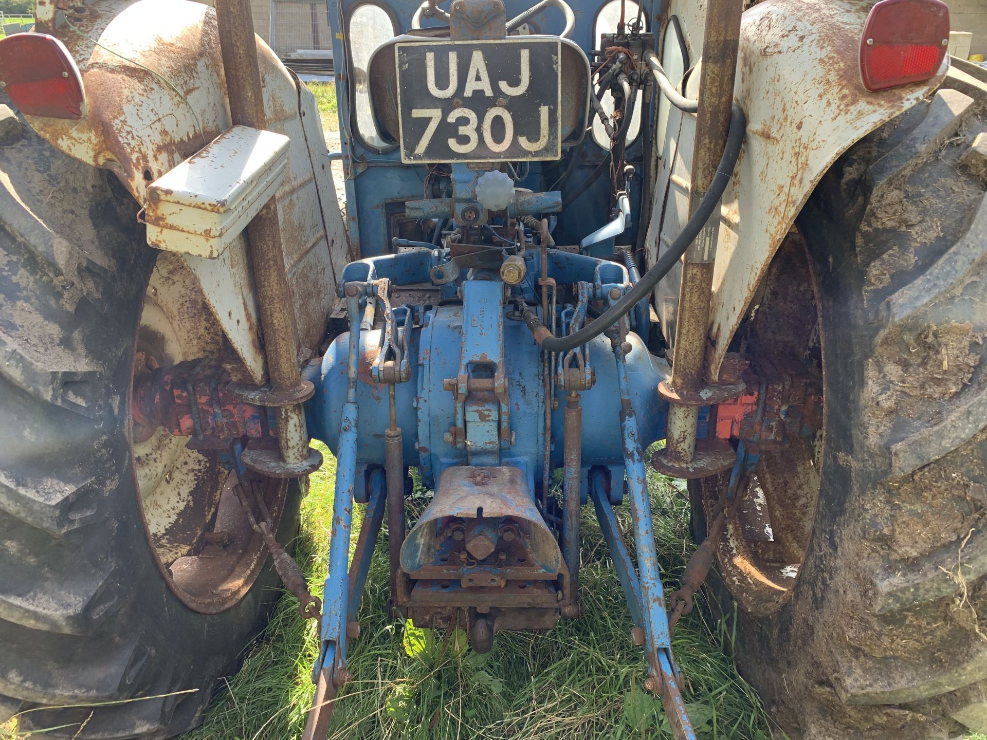 1970 Ford 4000 tractor, UAJ 730J 1970 Ford 4000 tractor with front loader, UAJ 730J, 5288 hours, - Image 4 of 8