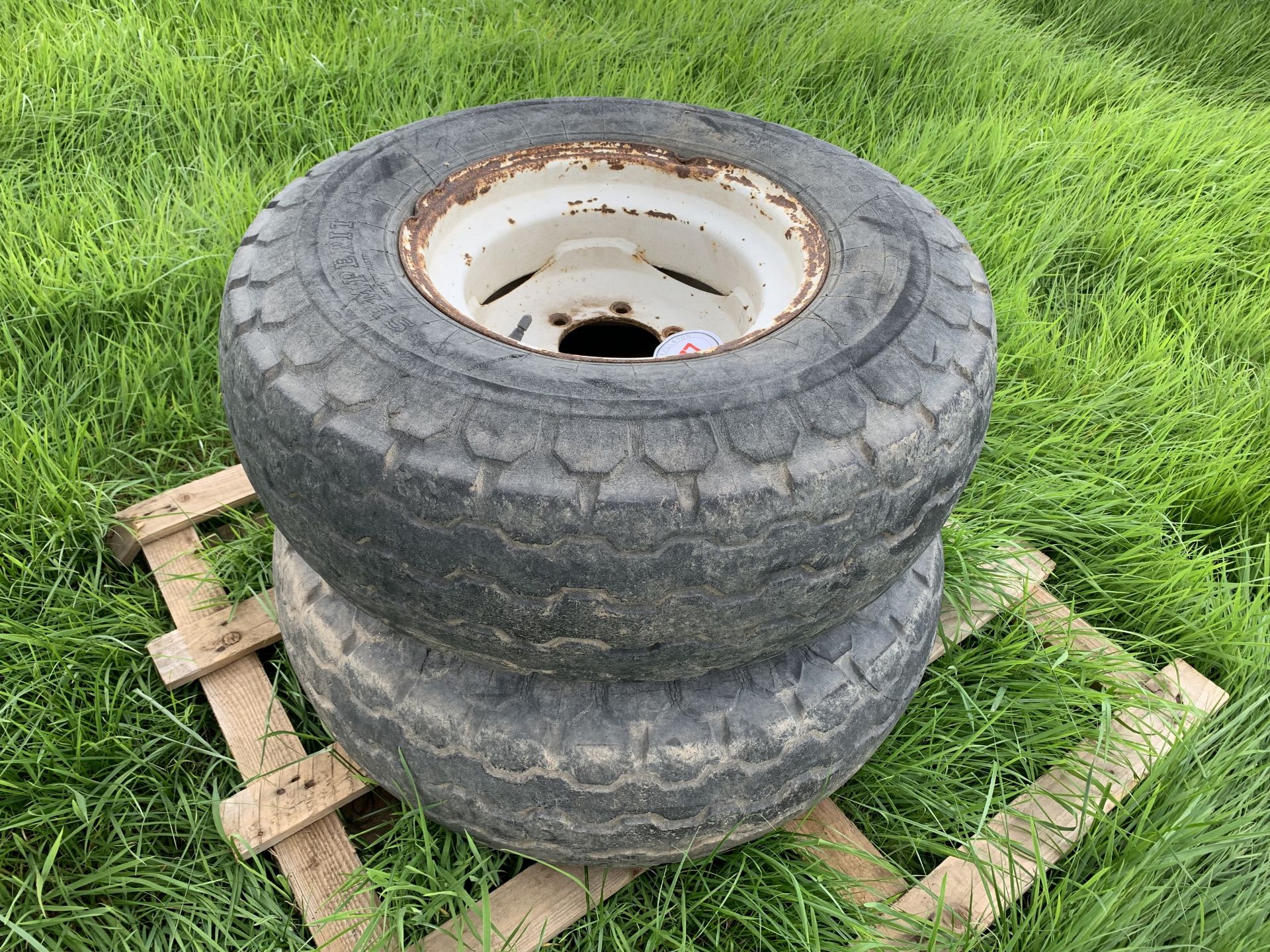 2 trailer wheels & tyres