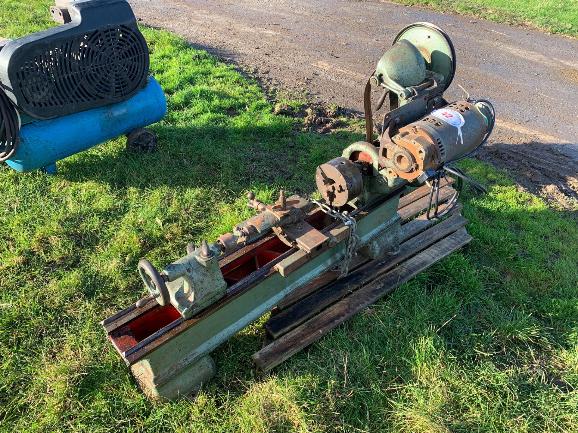 Sheldon metal/wood working lathe and tooling wo - Image 3 of 5