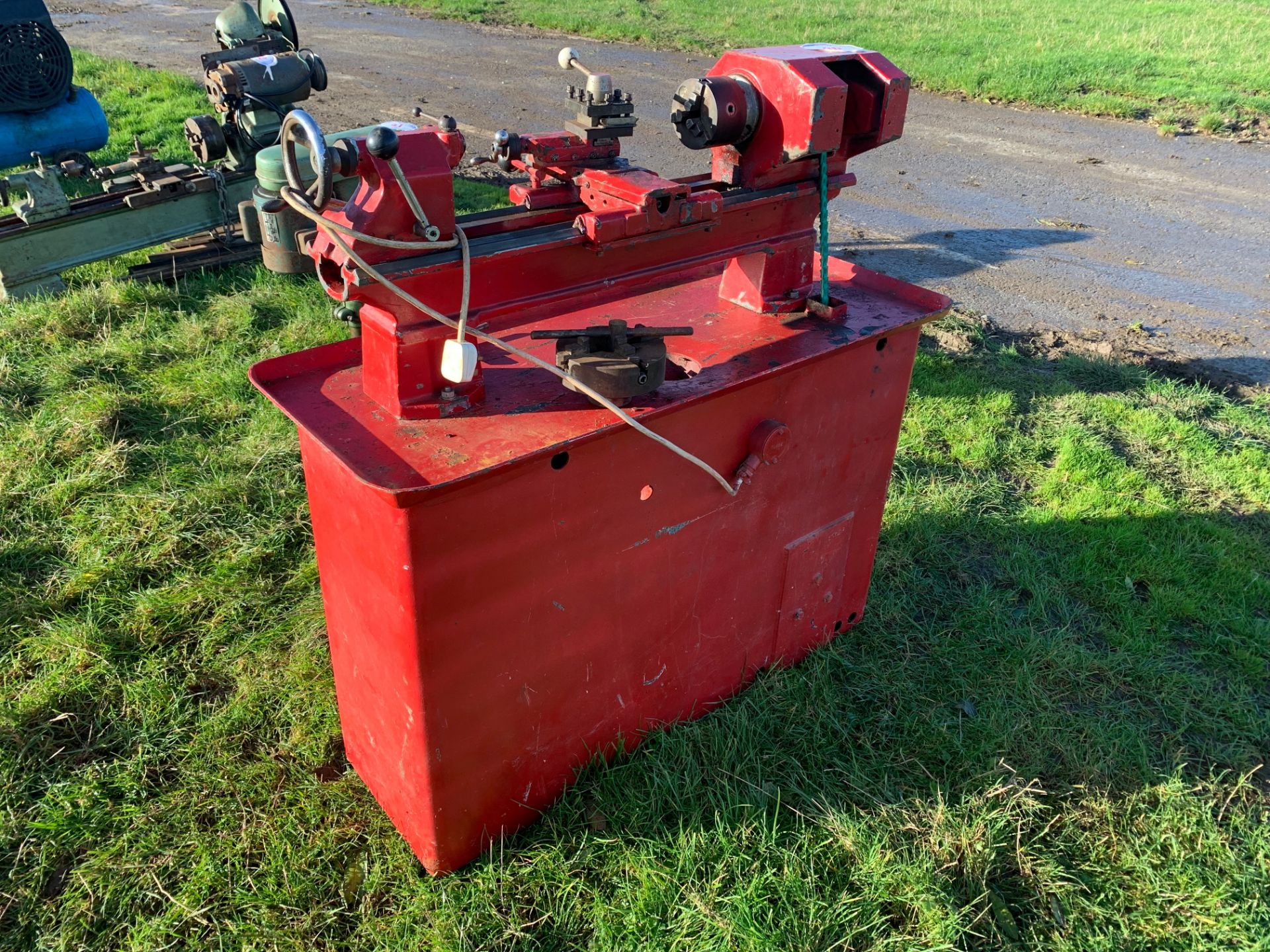 Boxford 1ph metal working lathe with tooling wo - Image 2 of 5