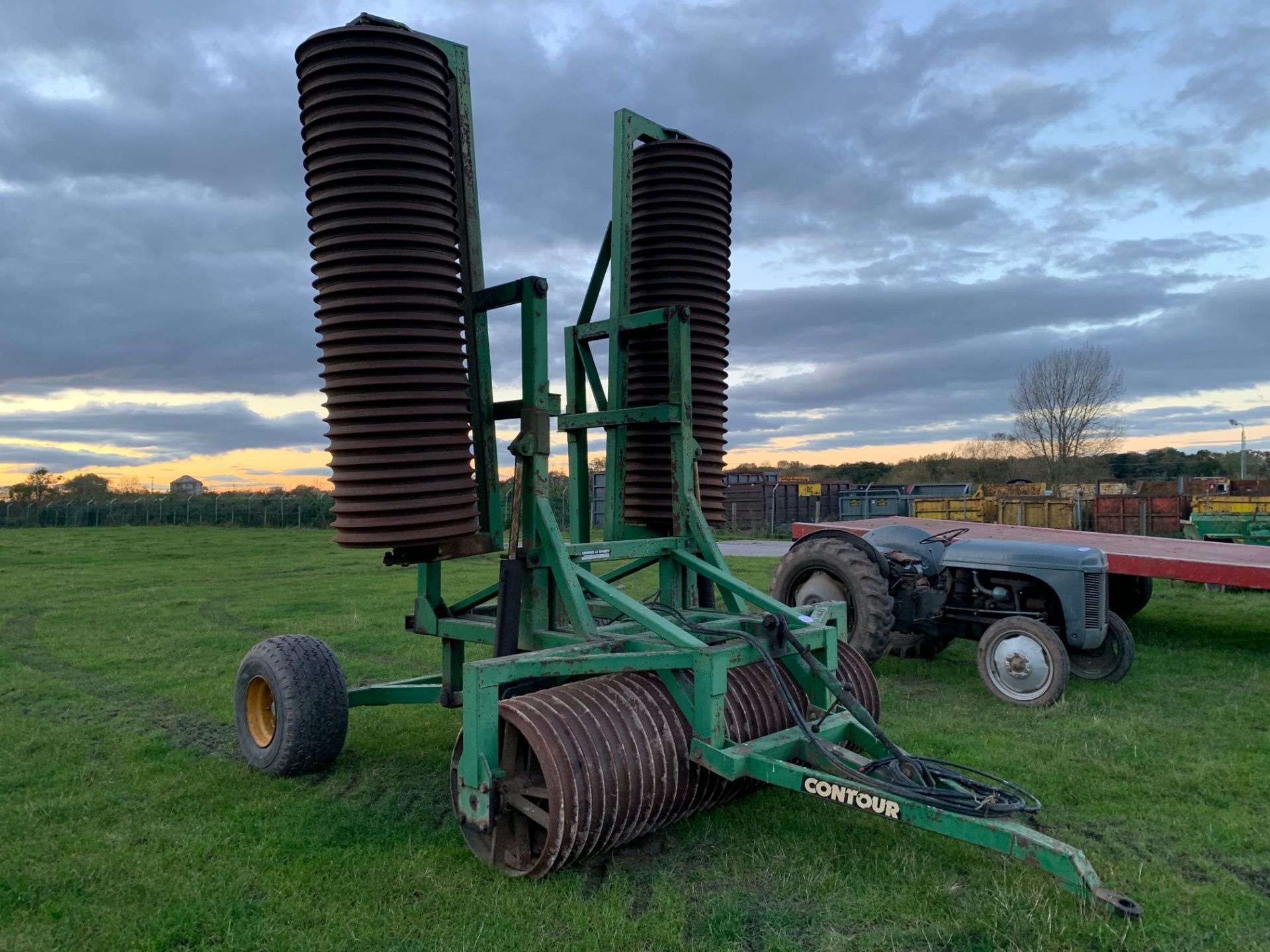 +VAT Cousins 6.3m folding Cambridge rollers - Image 3 of 3