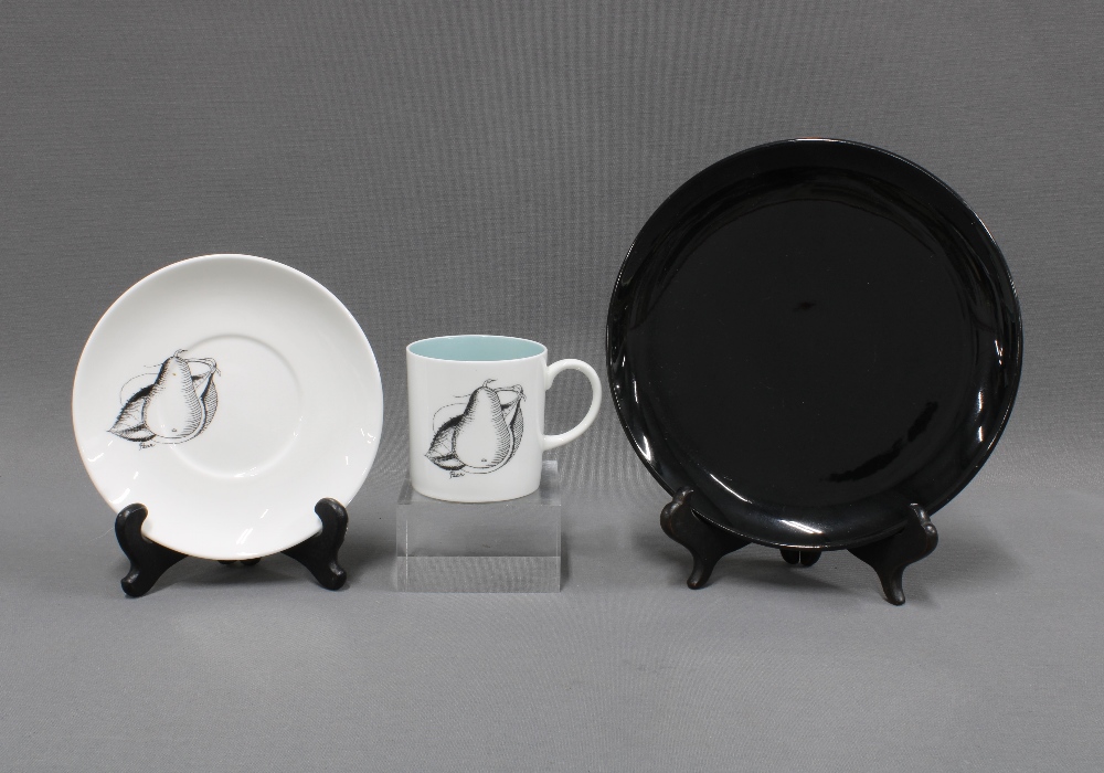 Susie Cooper Black Fruit pattern coffee set, fine bone china, comprising cups, saucers and side - Image 3 of 3