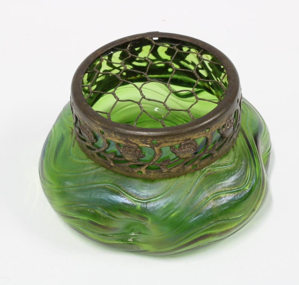 Austrian glass rose bowl, circa early 20th century, 13cm diameter