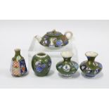 A collection of five miniature Japanese porcelains to include vases and a teapot, 6cm (5)