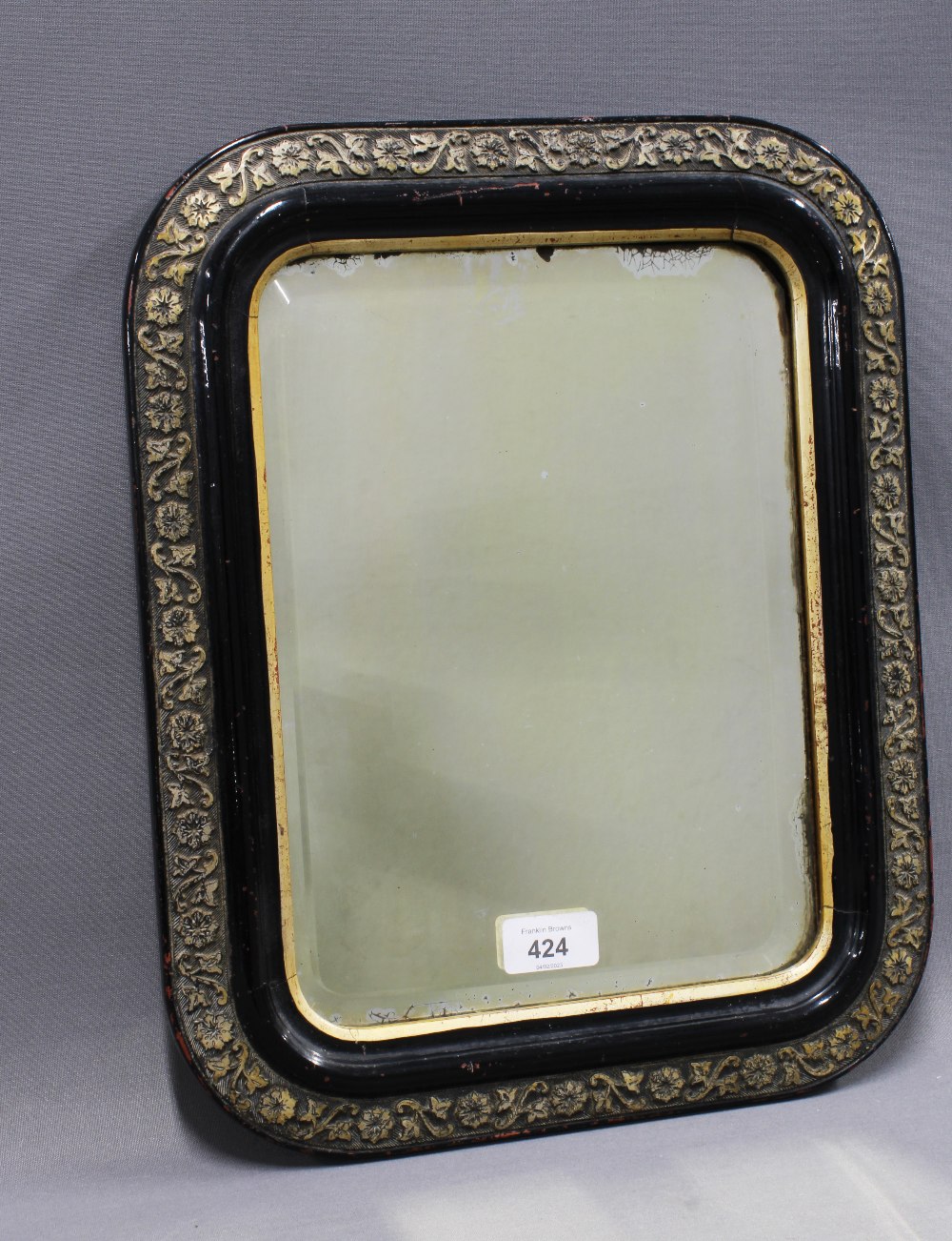 Small wall mirror with ebinsed and parcel gilt frame 39 x 31cm