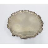 Walker & Hall silver salver with pie crust edge, Sheffield 1967, 31cm