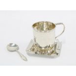 Walker & Hall silver christening mug, inscribed 'Douglas' Sheffield 1932, 7cm high, silver ashtray